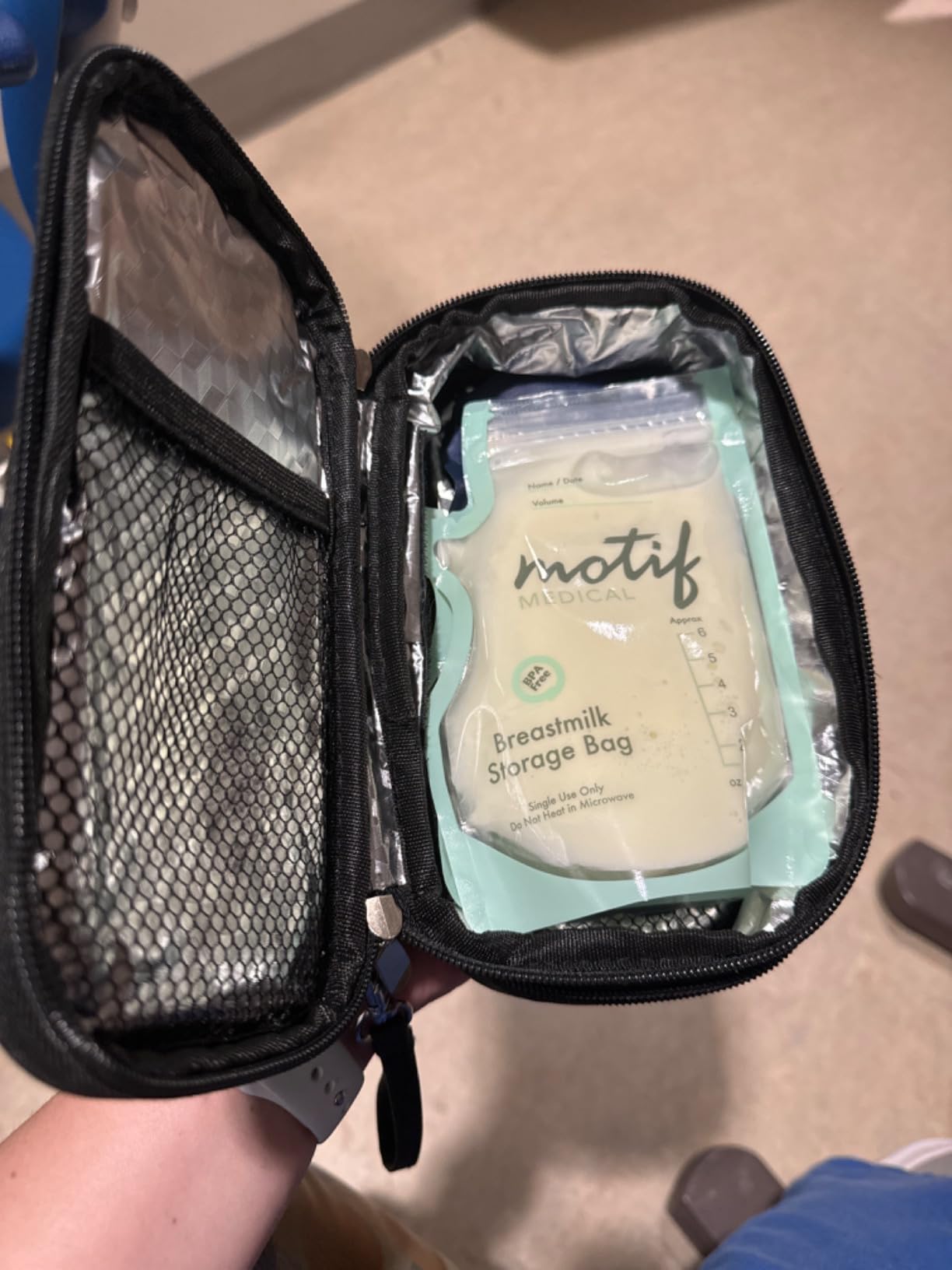 AUVON Expandable Insulin Cooler Travel Case, +40% Space, 2x180g Ice Packs | Diabetic Medication Cooler for Travel Holds 3-5 Insulin Pens & Diabetic Supplies, Well-Insulated, Compact for Daily and Trips customer photo 2
