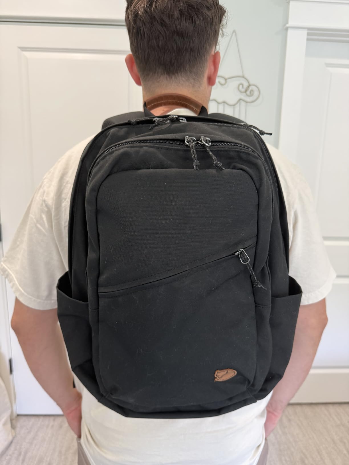 Fjallraven Raven 28 Backpack - Multi-Pocket Organization, Padded Support, Durable Fabric - Commuting, Travel, Black customer photo 2