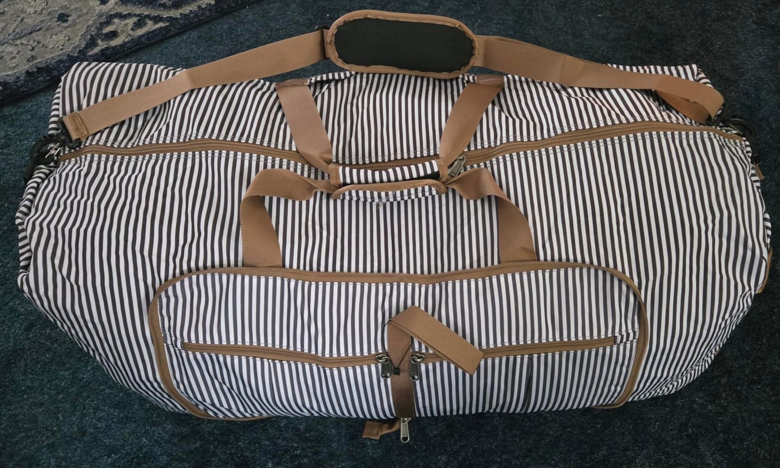 120L Foldable Collapsible Waterproof Travel Duffel Bag for Men and Women customer photo 1