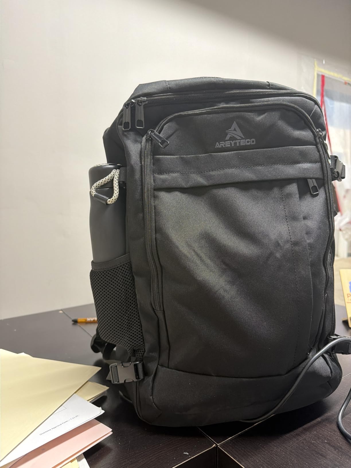 AREYTECO Travel Backpack, 50L Expandable Large Carry On Backpack for Men | 40L-50L Large Big Travel Backpack, Airline Approved, Business Suitcase Weekender Luggage Backpack, Gifts for Traveler, Black customer photo 2
