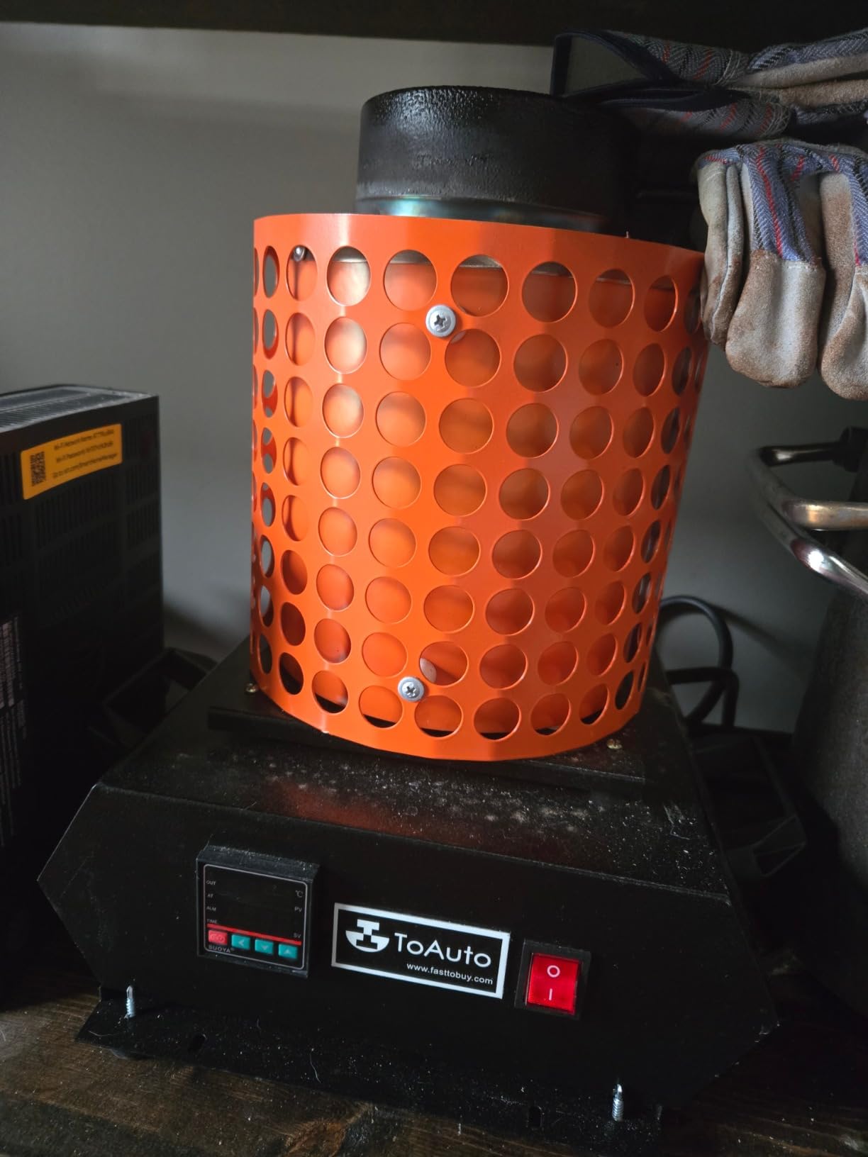 TOAUTO Upgraded Gold Melting Furnace TGF3000-V1.1, 1+3 KG Electric Digital Smelting Furnace 1400W 2100F PID Smelter Kiln Kit Casting Refining Jewelry Precious Metals Gold Silver Copper Aluminum (110V) customer photo 2