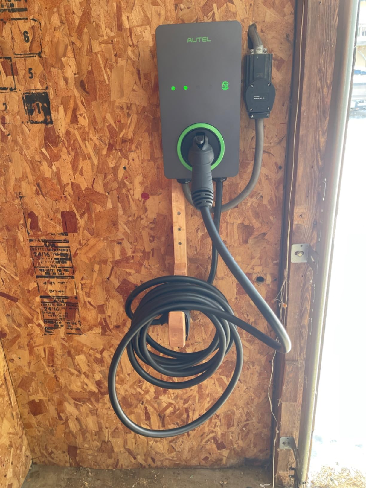 Autel Home Level 2 EV Charger up to 50Amp, 240V, Indoor/Outdoor Car Charging Station, Flexible 25-Foot Cable, Hardwired, Silver | Up to 46 Mi/Hr,Smart WiFi&Bluetooth App Control,Indoor/Outdoor Rated, Adjustable 16-50A, Certified Safety Protection customer photo 1