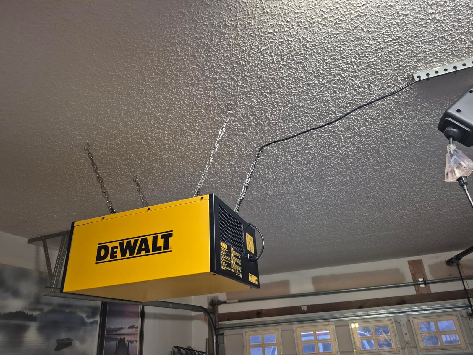 DEWALT Air Filtration System Dust Collector for Woodworking DWXAF101 | 3-Speed Hanging Ceiling Dust Collection Systems Remote Control 4 Modes 8H Time Setting 2 Stage Filtration for Garage/Workshop customer photo 1