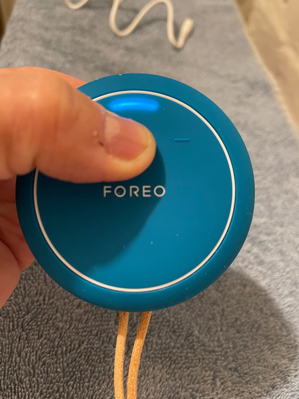 FOREO LUNA 4 body - Body Brush - Whole Body Skin Care - Exfoliating Body Scrubber - Enhances Absorption of Lotion Actives - Premium Lymphatic Drainage Skincare Tool - Waterproof - Rechargeable - Evergreen customer photo 1