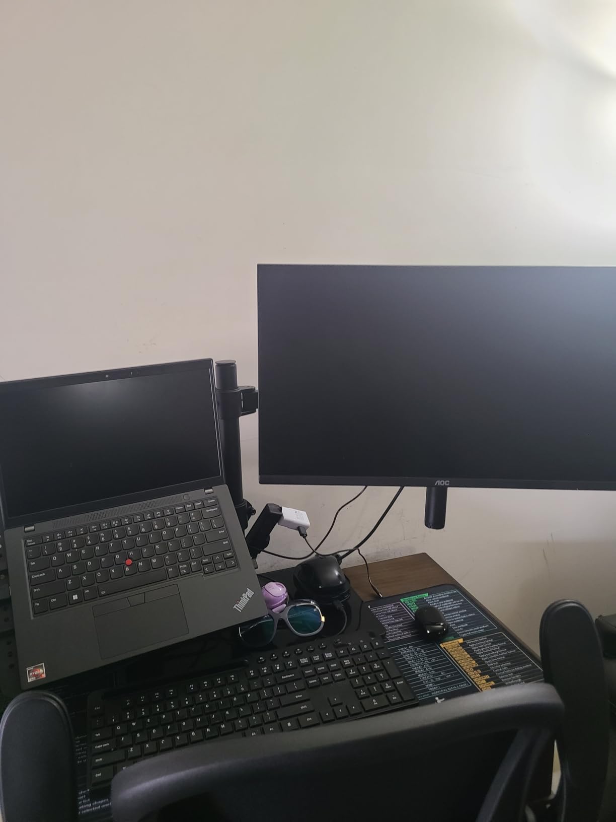 VIVO Free Standing Single Computer Monitor and Laptop Combo Desk Stand with Sleek Glass Base, Fits up to 32 inch Monitors and 17 inch Laptops, Black, STAND-V002FGL customer photo 2