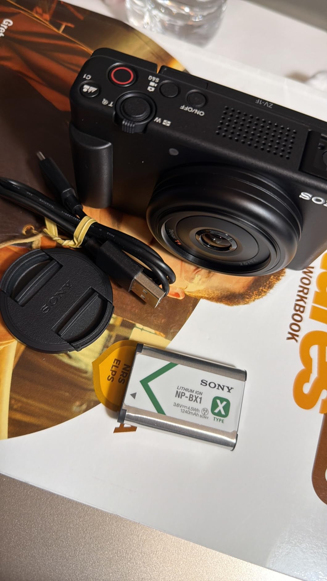 Sony ZV-1F Compact Digital Camera 4K Video White customer photo 2