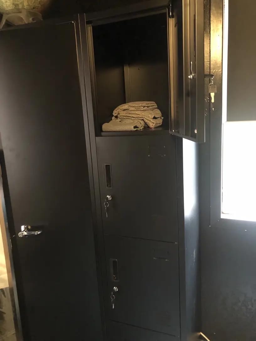 Greenvelly 9 Door Storage Locker for Employee, Lockable Black Steel Locker with Lock and Card Slot customer photo 2