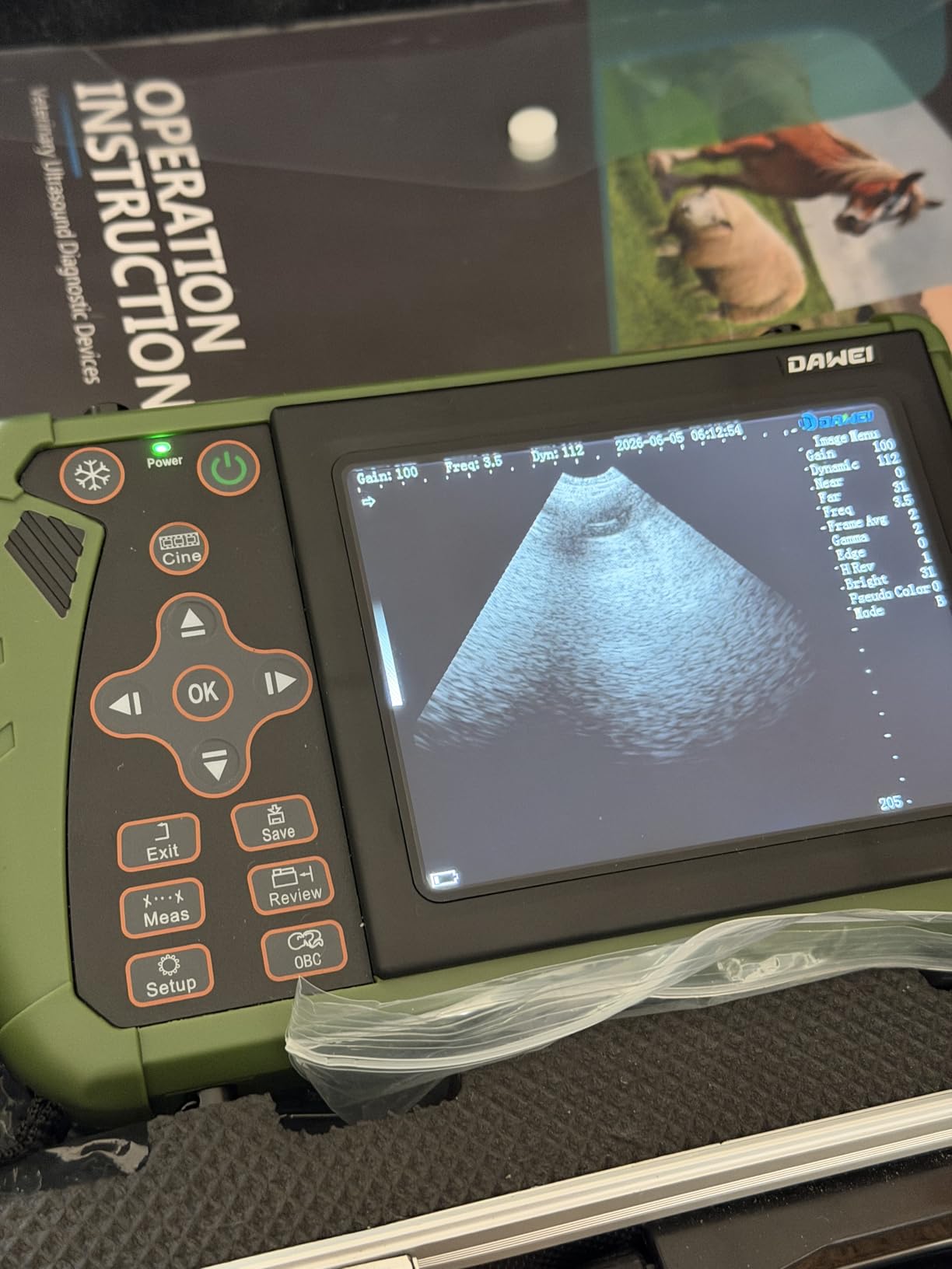 DAWEI Veterinary Ultrasound Machine for Pregnancy Portable Vet Handheld Scanner B-Ultra Sound Lightweight Ultrasound with 3.5Mhz Waterproof Probe for Pig,Sheep,Dog use customer photo 1