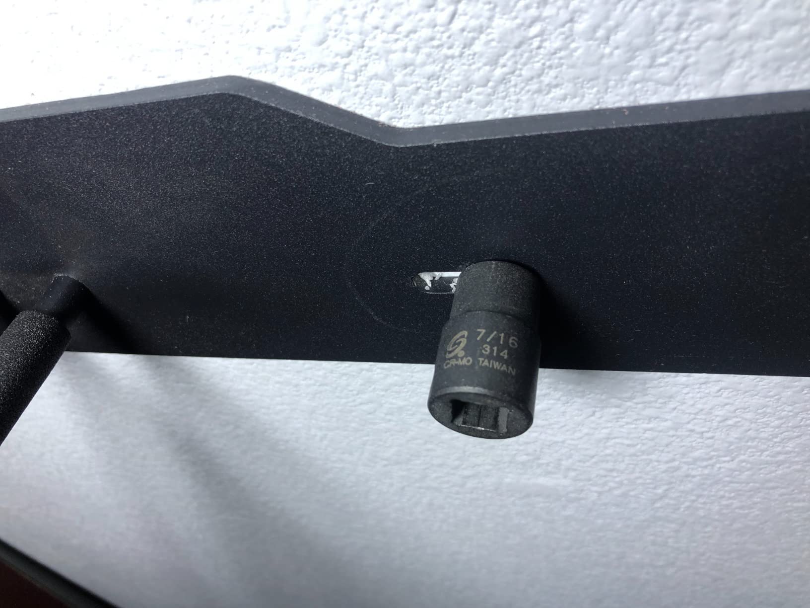 GoSports Wall Mounted Ski and Snowboard Storage Rack - 2 or 8 Ski Sizes customer photo 2