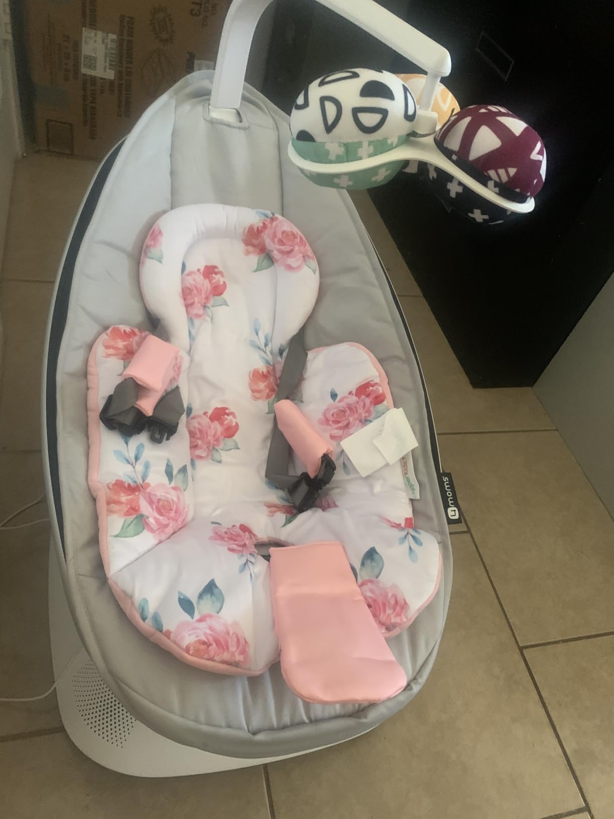Infant Insert, Compatible with 4Moms RockaRoo and MamaRoo, Includes 3 Strap Pad, Breathable Mesh Fabric, Plush Soft Newborn Insert with Head and Body Support customer photo 2