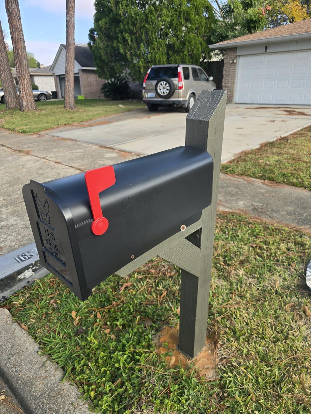 Architectural Mailboxes Parsons Post Mount Mailbox, Black, Medium customer photo 2