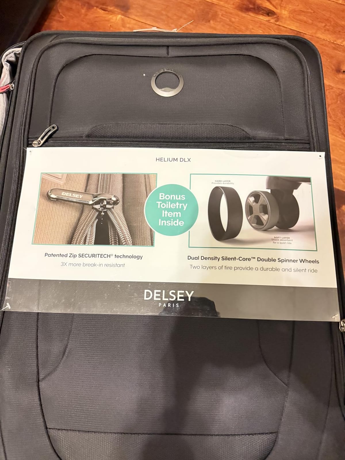 Helium DLX, 3-Piece Set (20/25/29 Inch) Luggage, Navy Blue customer photo 1