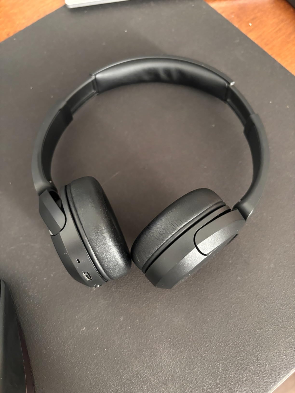 Sony WH-CH520 Wireless On-Ear Bluetooth Headphones with Microphone, Blue | Comfortable Lightweight Design, Up to 50 Hrs Battery with Quick Charging, Multipoint Connection, Clear Calls, Swivel design customer photo 1