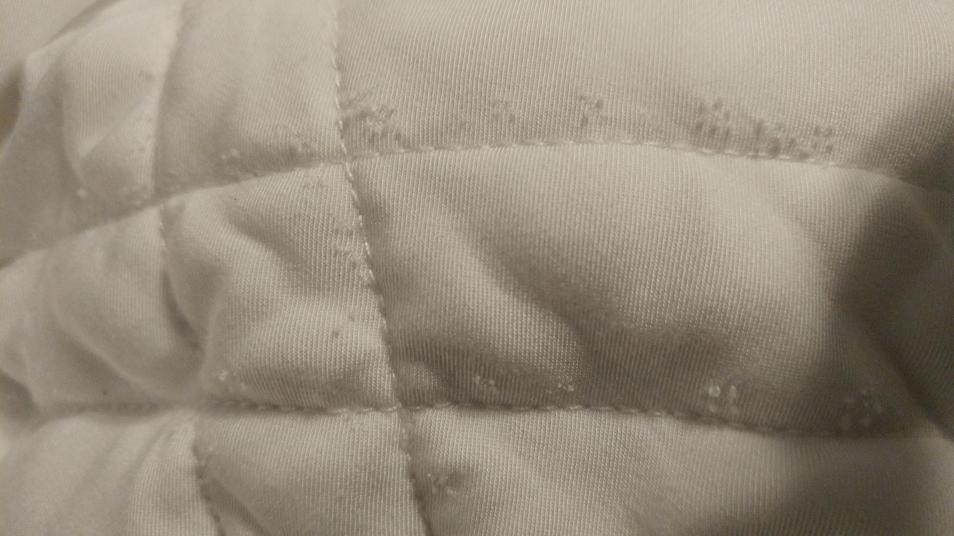 Cooling Weighted Blanket for Adults, 15 lbs, Full/Queen Size Weighted Blanket, 60x80 inches, Silky Soft Bamboo Viscose, Machine Washable, White customer photo 2
