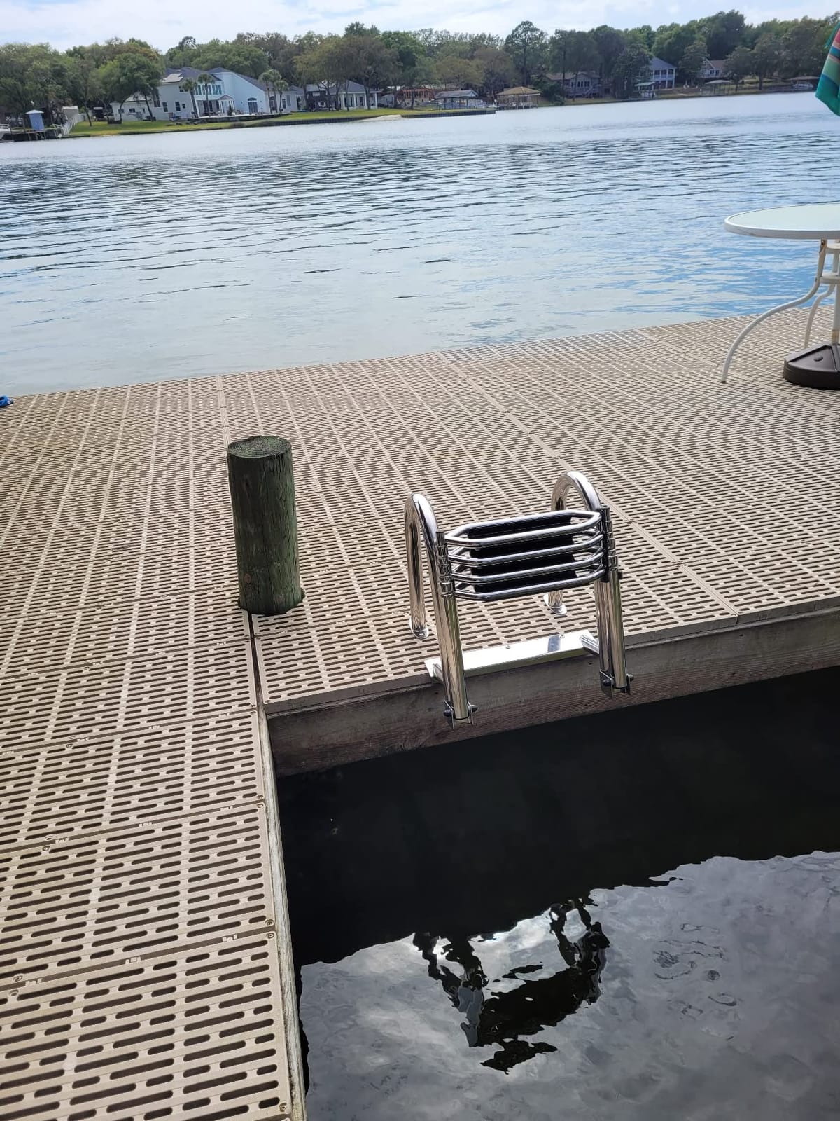 4 Steps Telescoping Boat Ladder Reinforce Dock Ladder Heavy Duty Swim Deck Ladder with Hand Railings and Extra Wide Steps customer photo 1