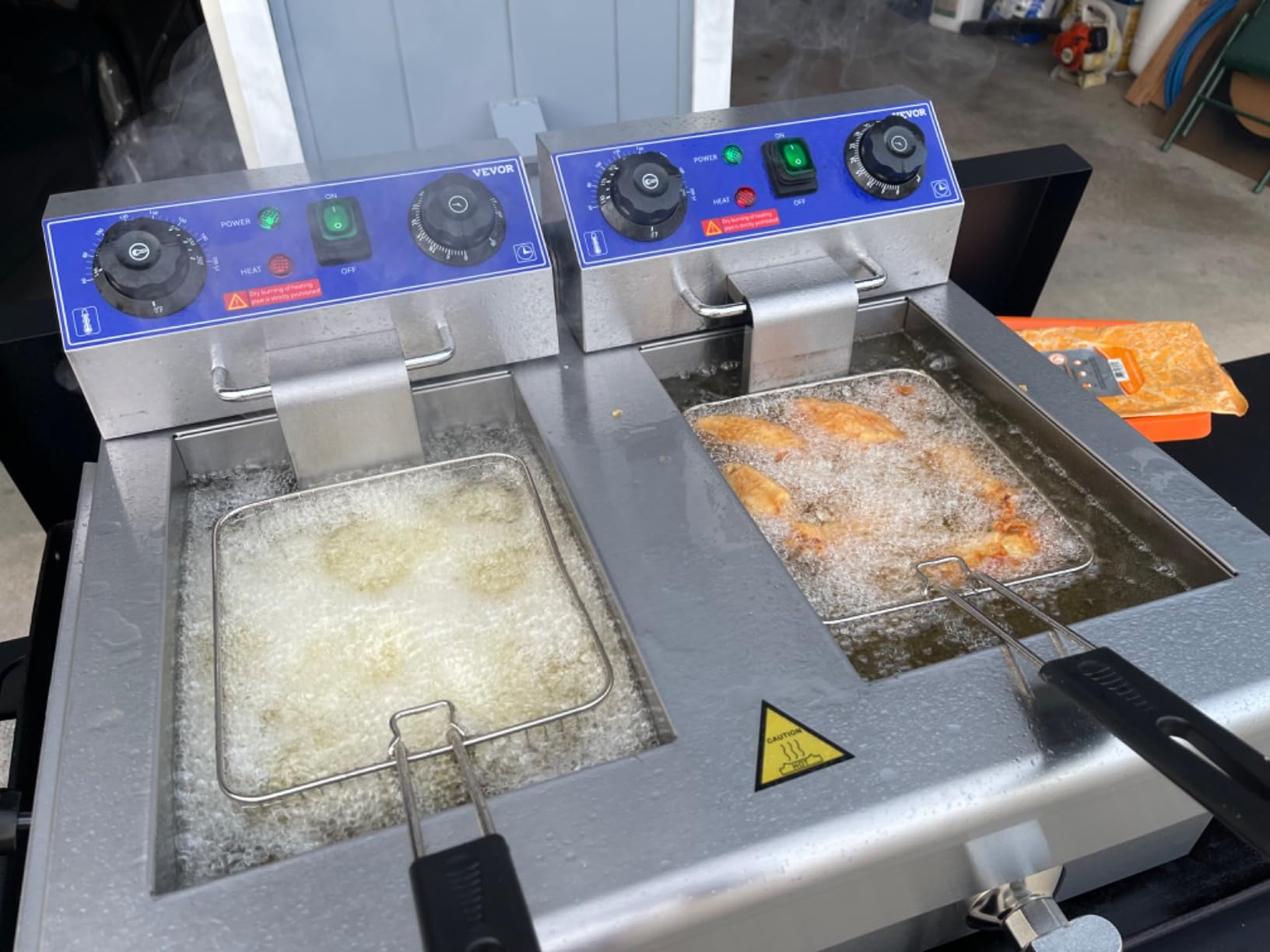 VEVOR Commercial Deep Fryer, Dual Tank 3000W Electric Countertop Fryer with Basket, 2 x 11.6Qt/11L Double Stainless Steel Oil Fryer with Drain, Time & Temp Control, for Kitchen Restaurant Use customer photo 2
