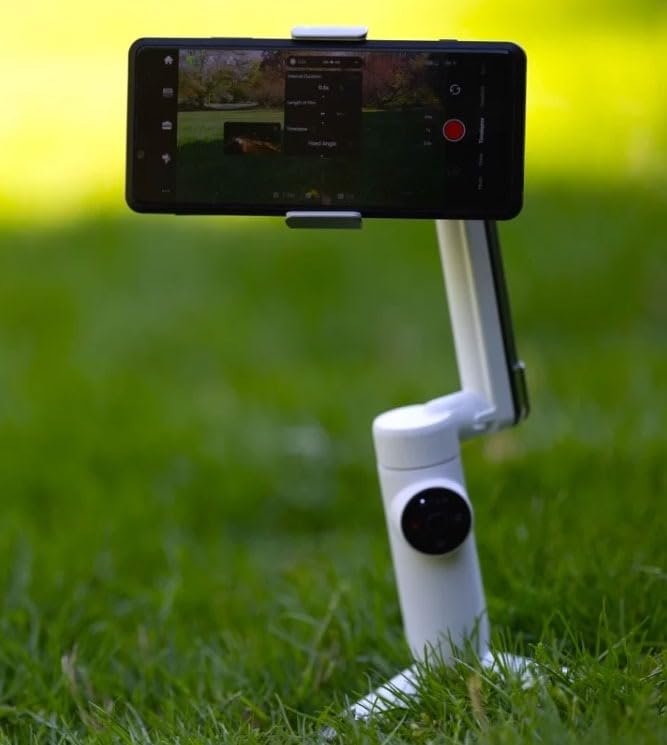 Insta360 Flow Gimbal Stabilizer for Smartphone, AI-Powered Gimbal, 3-Axis Stabilization, Built-in Tripod, Portable & Foldable, Auto Tracking Phone Stabilizer, Video Recording, Stone Gray customer photo 2