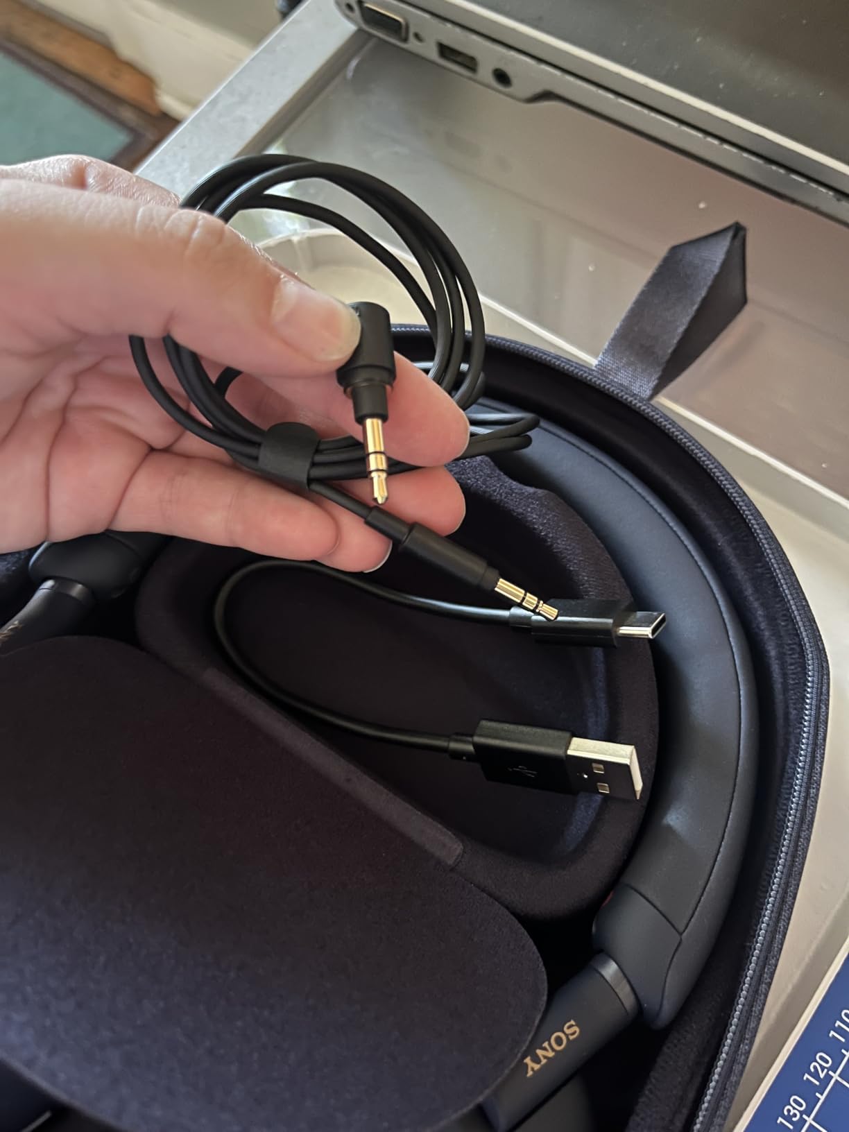 Sony WH-1000XM5 Premium Noise Cancelling Wireless Headphones, Midnight Blue | Auto NC Optimizer, Up to 30 Hrs of Battery, Carrying Case, Crystal Clear Calls, Touch Control, Multipoint Connection customer photo 2