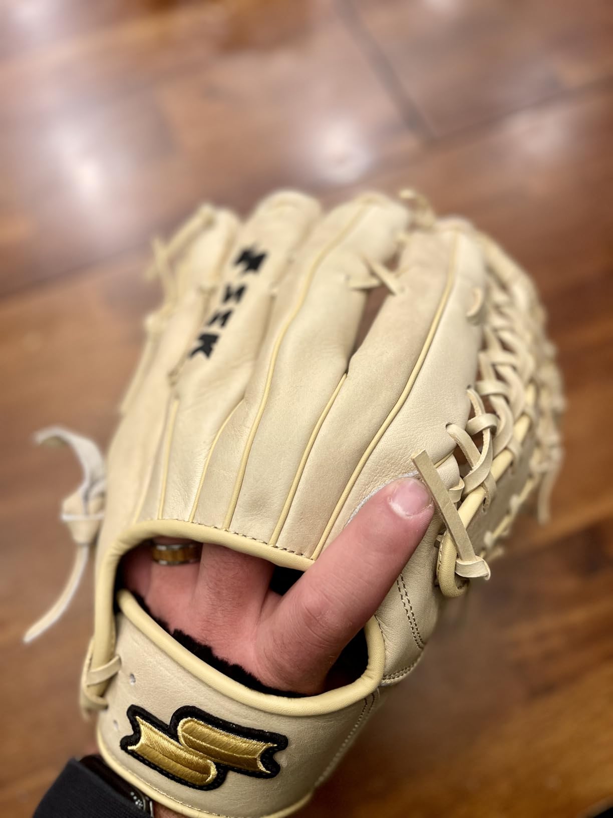 SSK Z5 Craftsman Outfield Baseball Glove - Deep Pocket 12.25