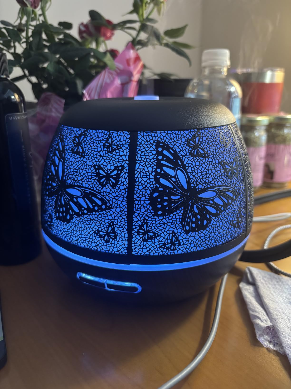 Roonbo Aesthetic Tree of Life Metal Essential Oil Diffuser for Large Room, | 400ML Long-lasting Scent, Quiet Ultrasonic Humidifier with Remote, 7-Color LED Light, Unique Home Decor & Relaxation Gifts customer photo 2