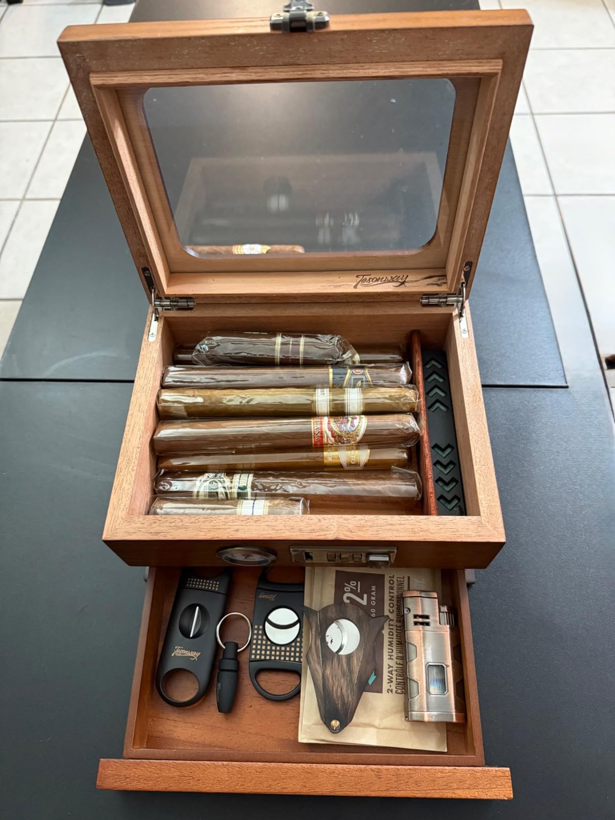 Tesonway Cigar Humidor, Cedar Wood Humidor Cigar Box, Glass Top Desktop Humidor with Front Hygrometer, Humidifier, Divider, Accessories Drawer and Combination Lock, Cigar Gifts for Men (Black) customer photo 2