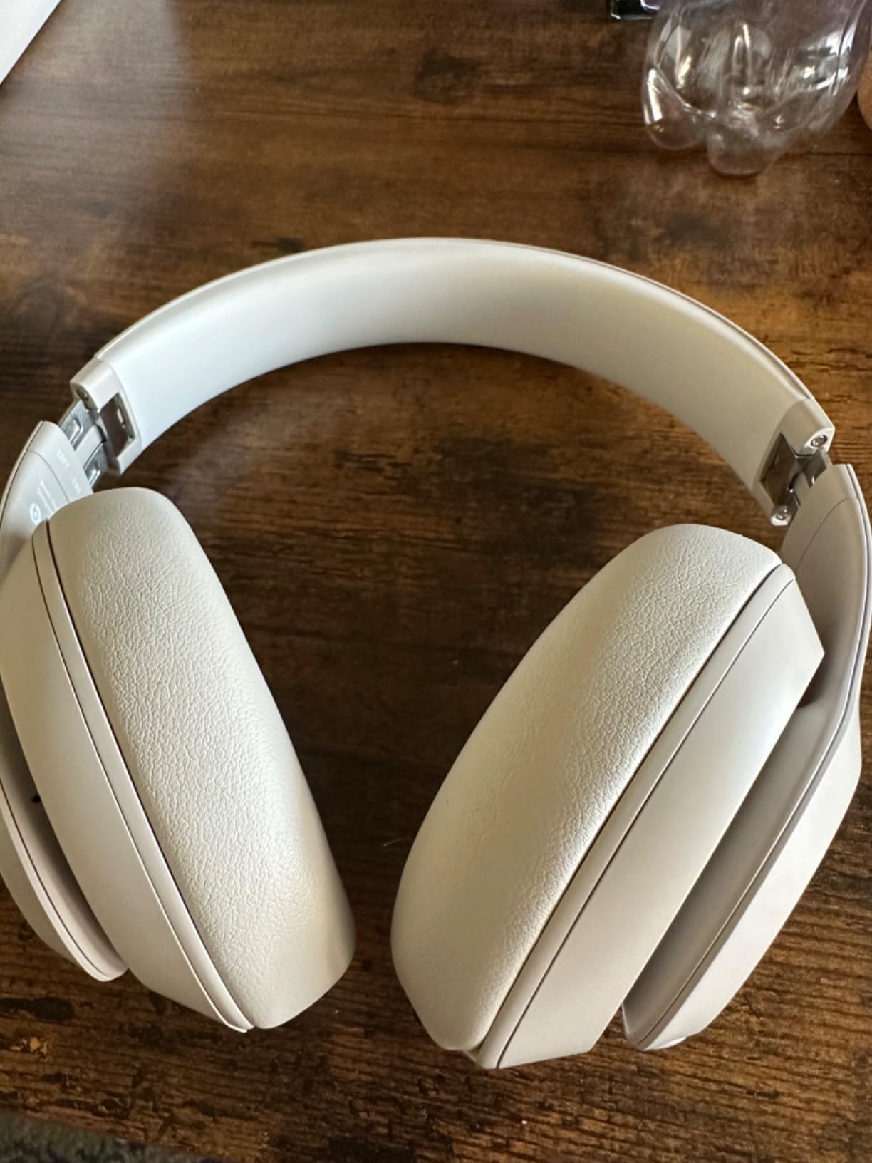 Beats Studio Pro Premium Wireless Over-Ear Headphones- Up to 40-Hour Battery Life, Active Noise Cancelling, Great for Travel & Commuting, USB-C Lossless Audio, Apple & Android Compatible - Deep Brown customer photo 1