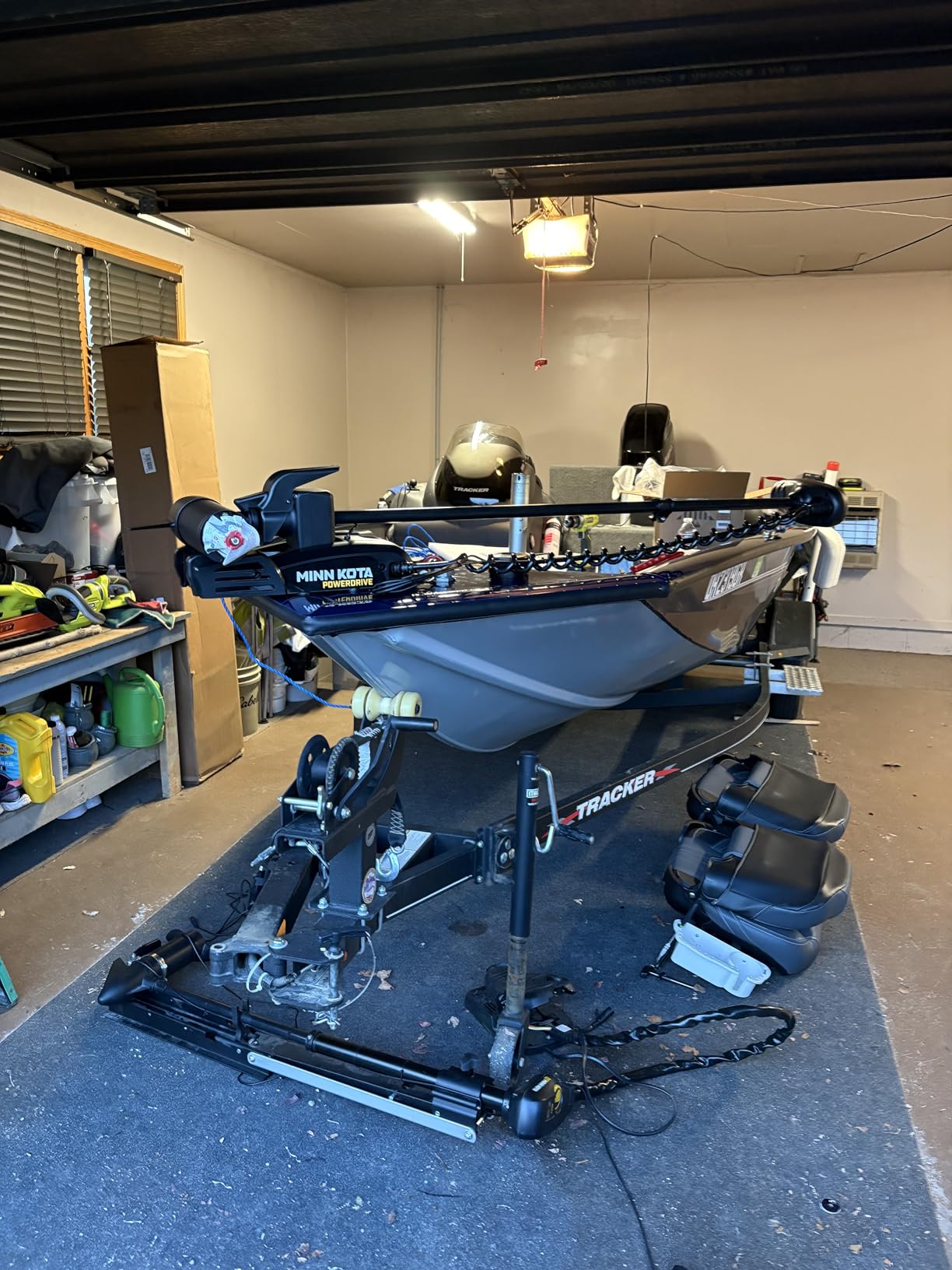Minn Kota PowerDrive Bow-Mount Electric Trolling Motor with GPS, Dual Spectrum CHIRP Sonar – 70 Lb. Thrust, 60 In. Shaft, Freshwater customer photo 1