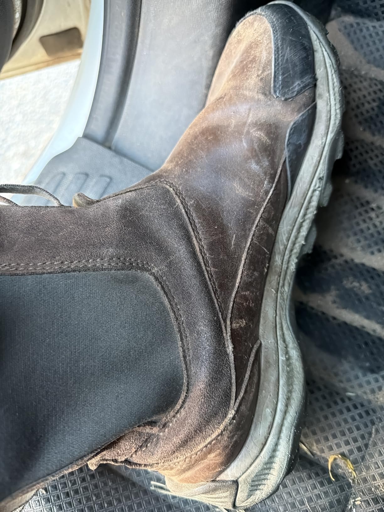 Men's Moab Adventure 3 Chelsea Waterproof customer photo 1