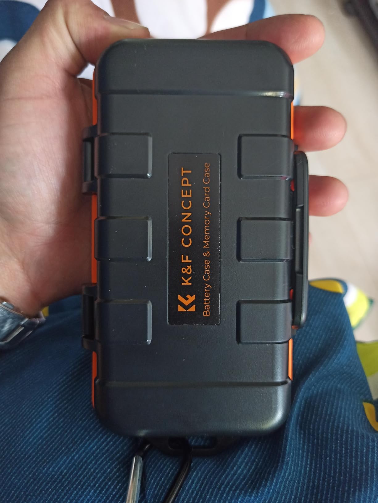 K&F CONCEPT Camera Battery SD Card Holder for 4 SD Cards/6 TF/2 CF/2 XQDs | 2 Slots Battery Storage Case, Water-Resistant Anti-Shock Case for DSLRs, Action Camera Batteries for NP-FZ100, PM02 customer photo 2