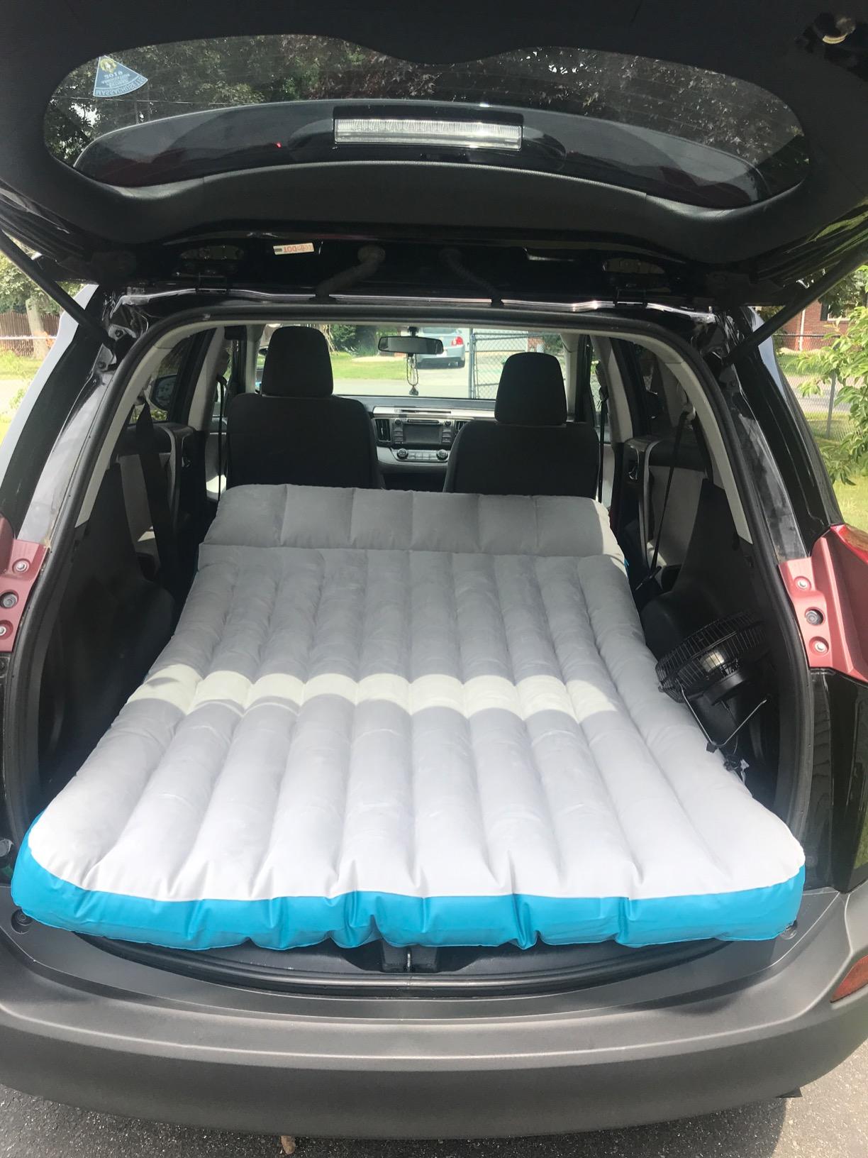 Intex 64012E TruAire Luxury Camping Mattress: Fiber-Tech - Puncture-Resistant Laminate - QuickFill USB Air Pump - 600lb Weight Capacity - Full Size, Blue customer photo 2
