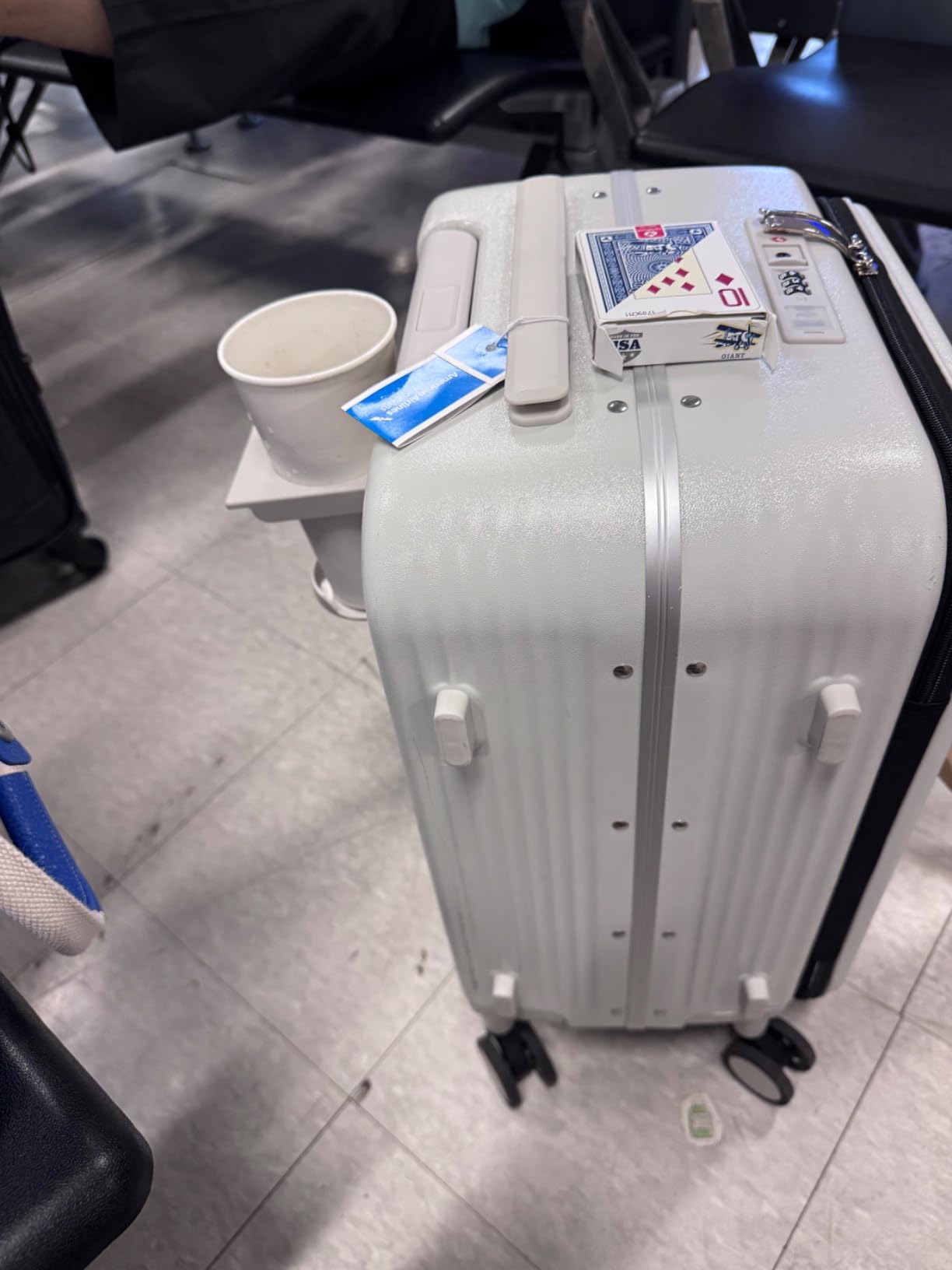 Carry On Luggage with Cup Phone Holder and Charger Hard Shell Suitcases with Spinner Wheels, 20 Inch Smoke White customer photo 1