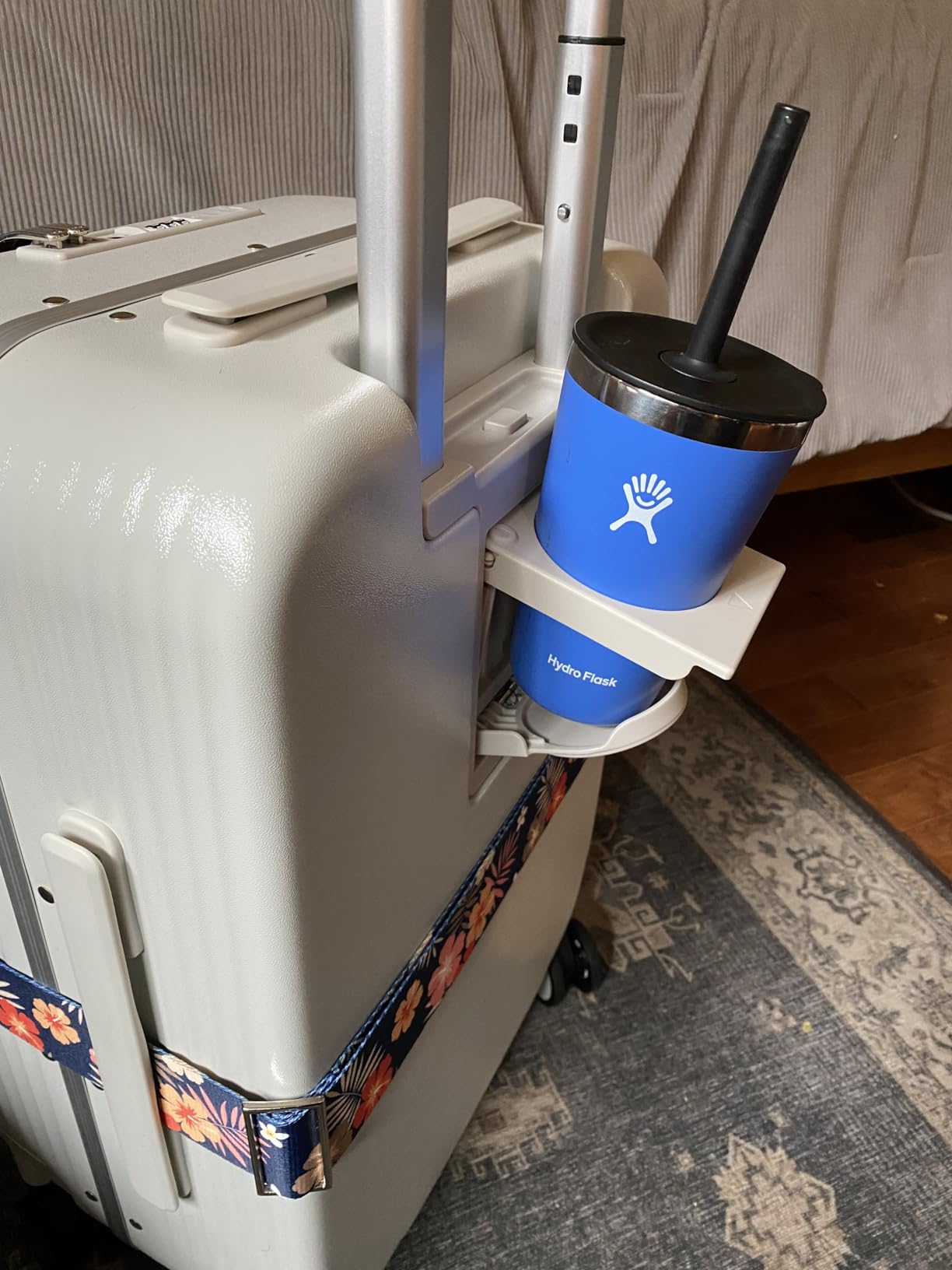 Carry On Luggage with Cup Phone Holder and Charger Hard Shell Suitcases with Spinner Wheels, 20 Inch Smoke White customer photo 2