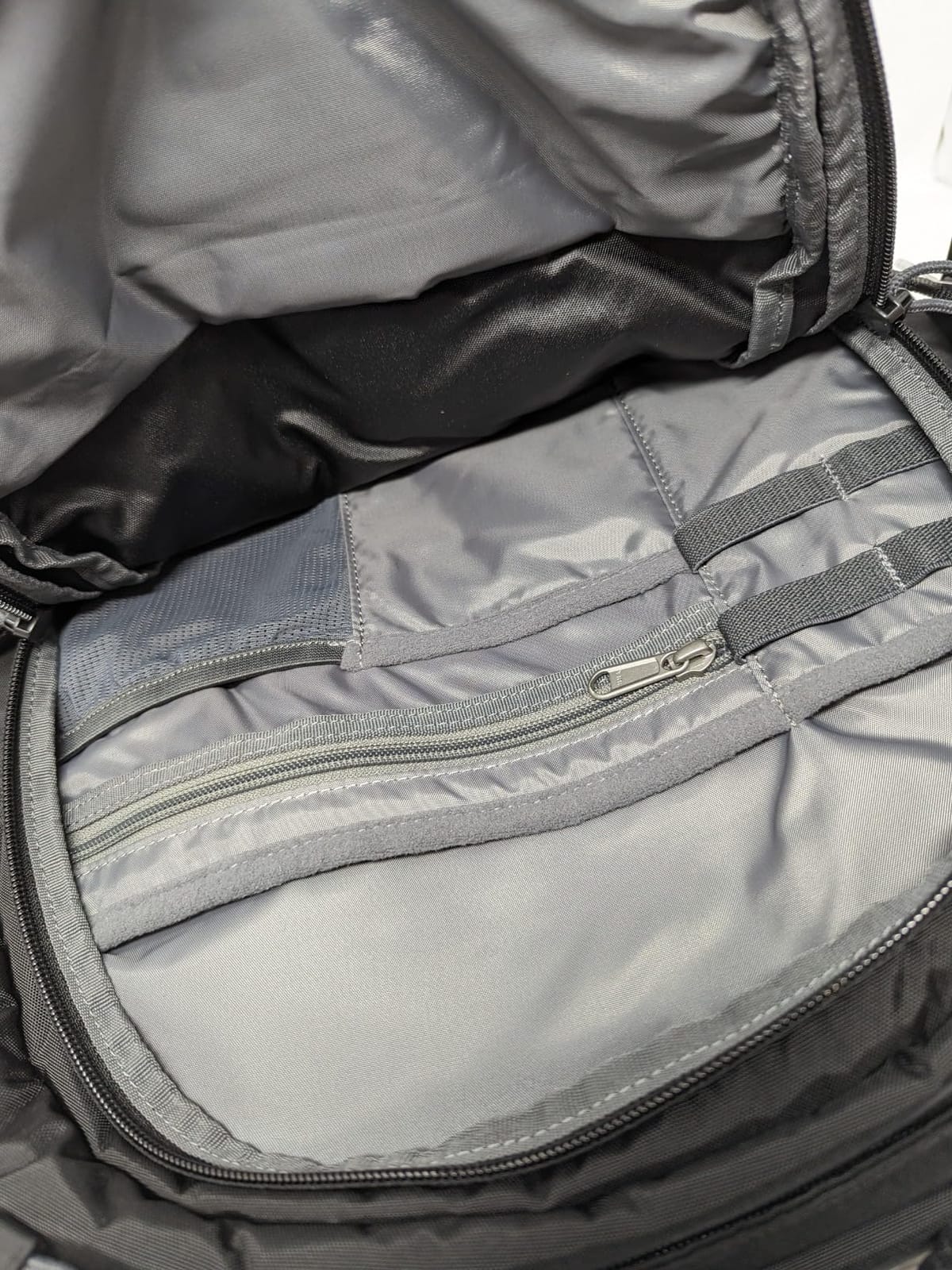 Eddie Bauer Adventurer Backpack with Organization Compartments and Hydration/Laptop Compatible Sleeve, Adventurer - Picante, 30L customer photo 1