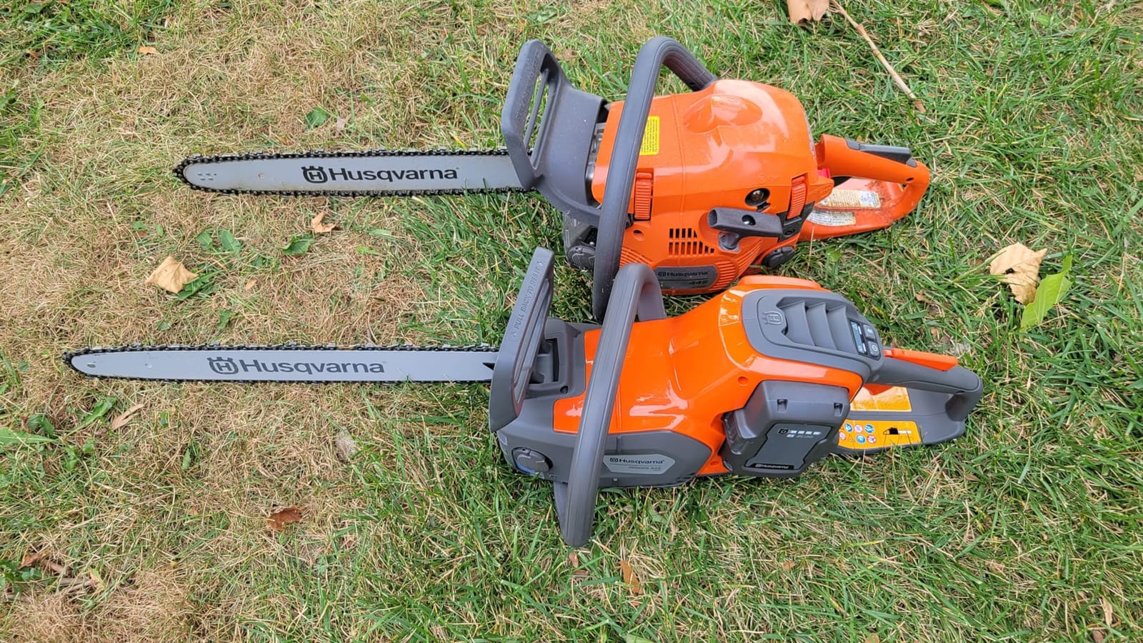 Husqvarna Power Axe 350i Battery Powered Chainsaw, 18 Inch, with Battery and Charger, Brushless Motor customer photo 1