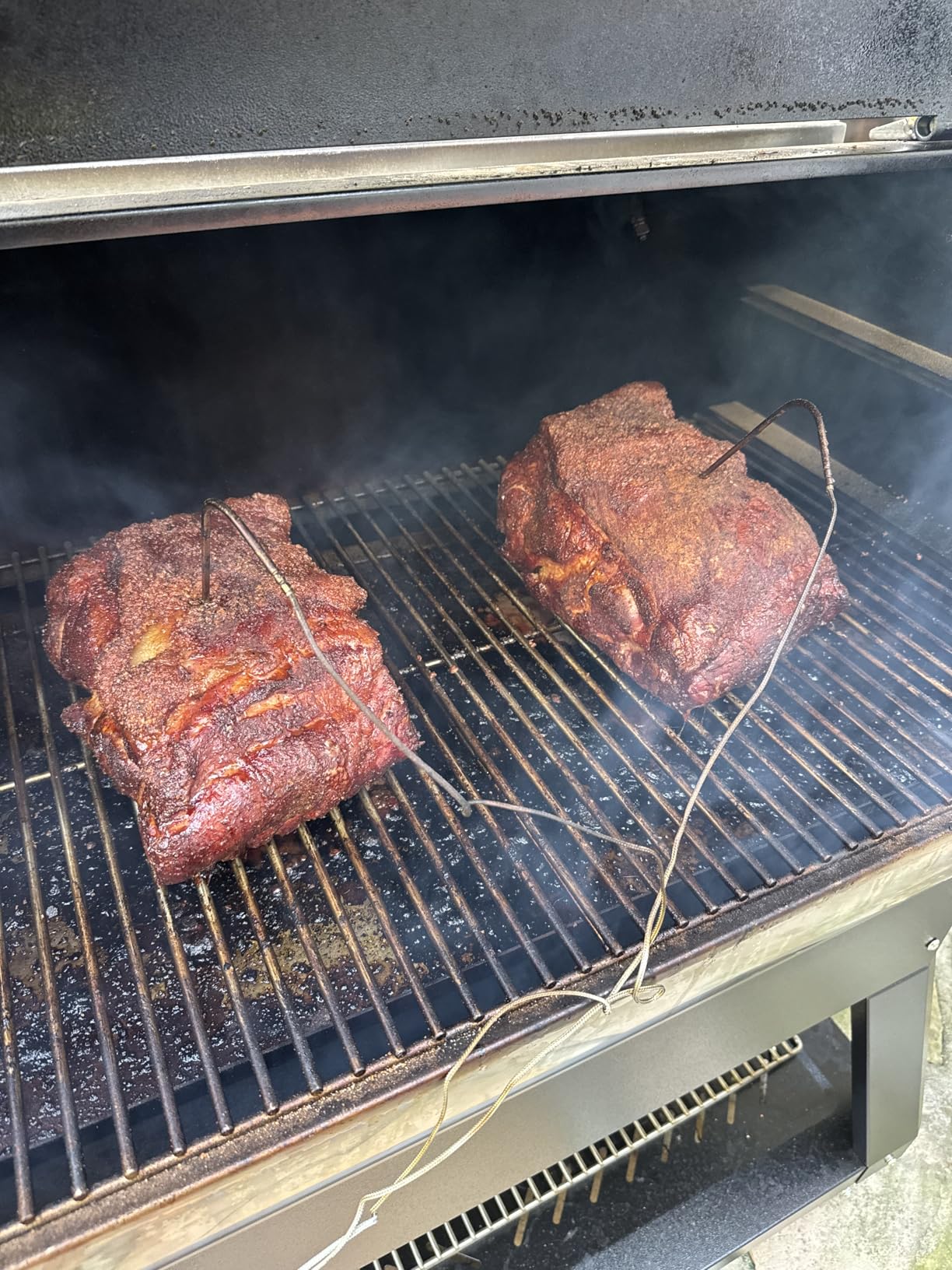 Pellet Grill Smoker - Flagship 1600, Wood Pellet Smoker, BBQ, Wi-Fi Smart Grill, 1600 Sq. In. Cook Space, 40 lbs Hopper, Grilling Basics Bundle customer photo 1