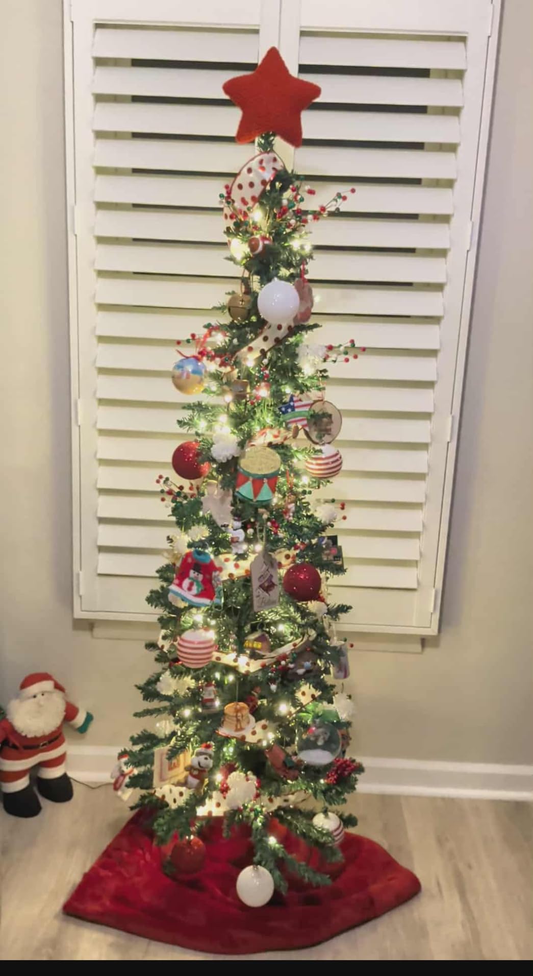 HOMCOM Noble Fir Artificial Pencil Christmas Tree Prelit 6' Green | Slim, 200 Warm White LED Lights, 390 Tips, Christmas Decoration customer photo 2