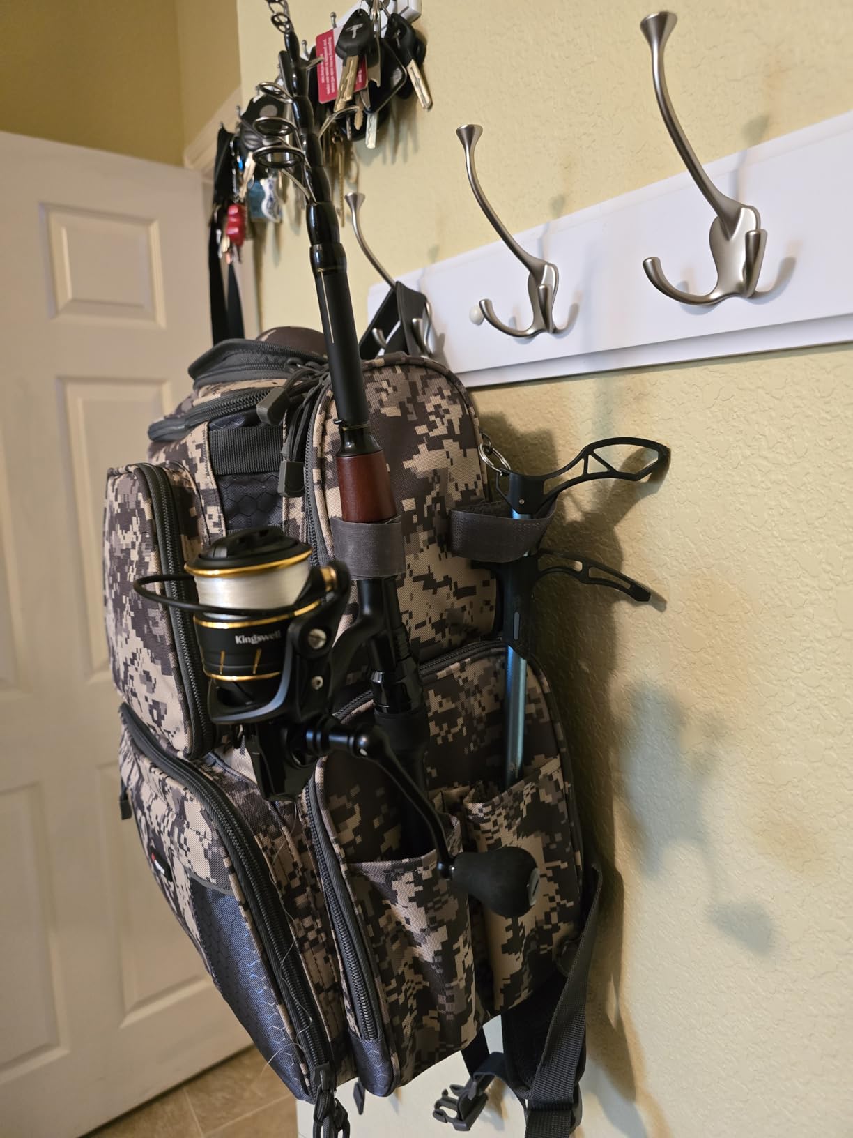 Piscifun Fishing Tackle Backpack with 2 Rod Holders, 4 Boxes & Rain Cover customer photo 1
