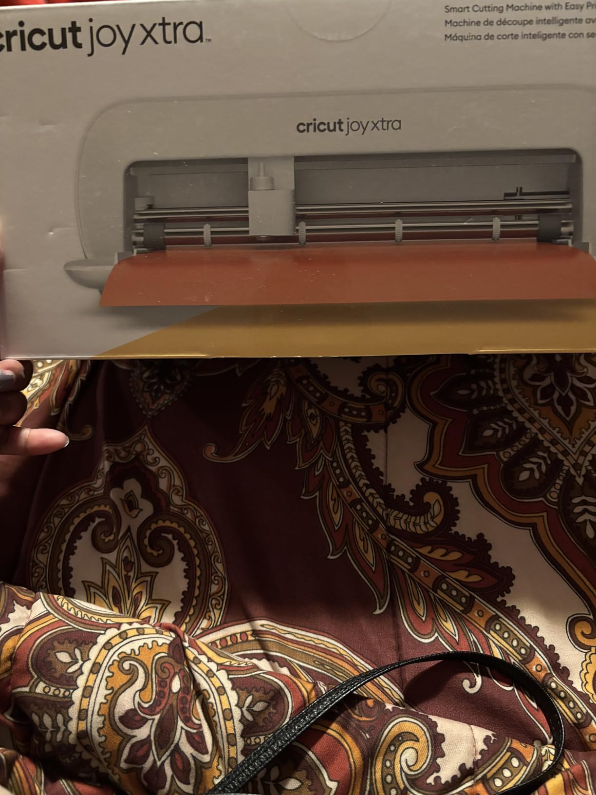 Cricut Joy Xtra Cutting Machine and Smart Vinyl Bundle for Labels, Decals & Custom Projects - Includes Rainbow Permanent Vinyl, Transfer Tape, Tools & Design Guides customer photo 2