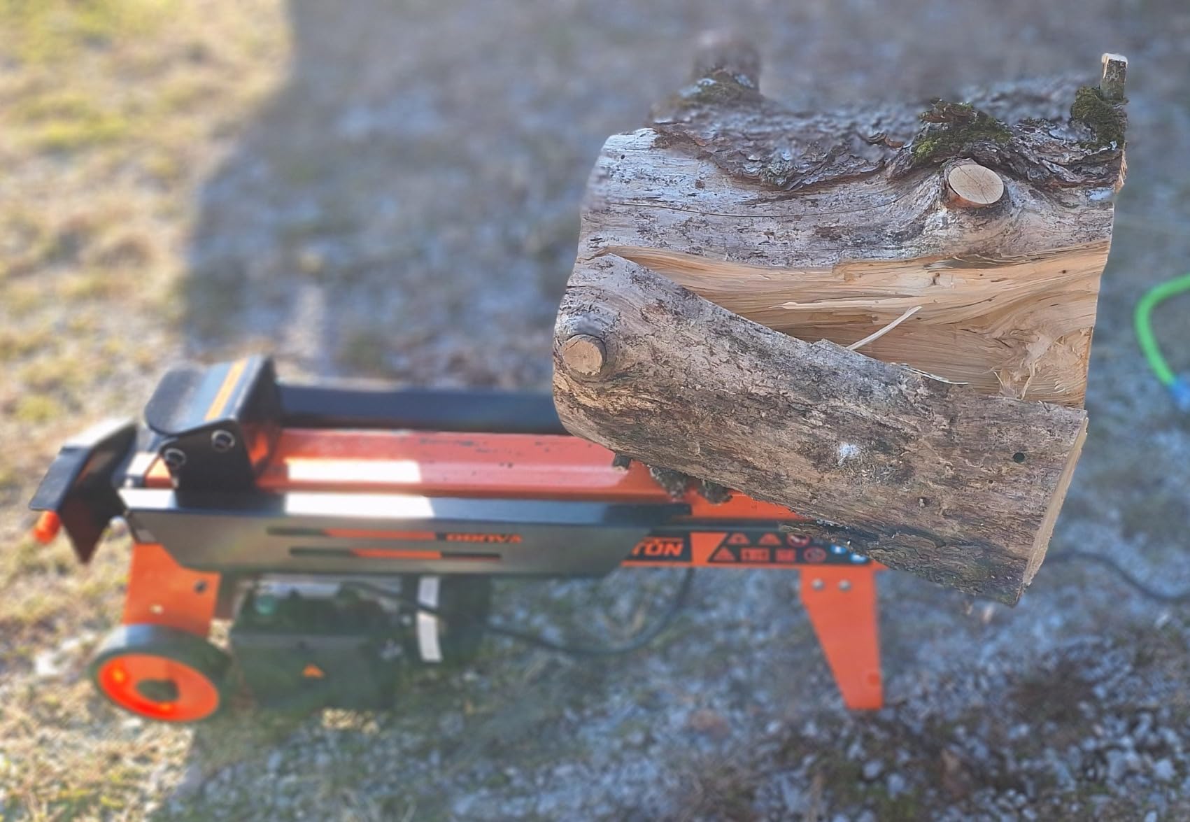 PROYAMA Log Splitter 7 Ton with Stand, Wood Splitter Electric Powered, Hydraulic Ram, Firewood Splitting Machine Black Stand Wood Splitter | 15A Motor Firewood Splitting Machine with Hydraylic Ram customer photo 2
