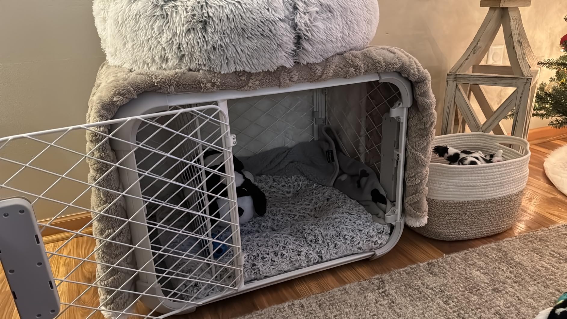 Diggs Evolv Modular Dog Crate for Dogs Up to 16