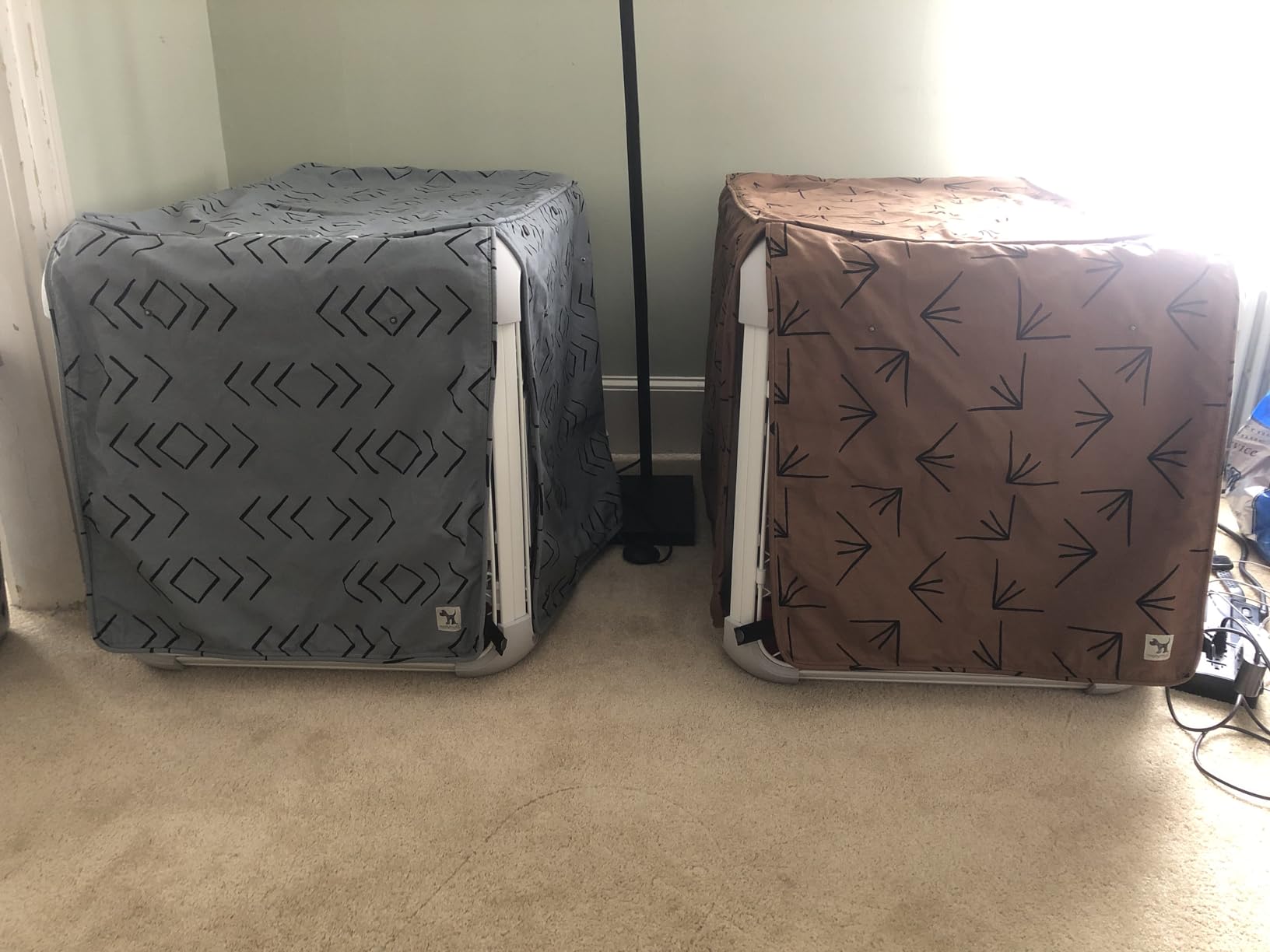 Diggs Evolv Modular Dog Crate for Dogs Up to 16
