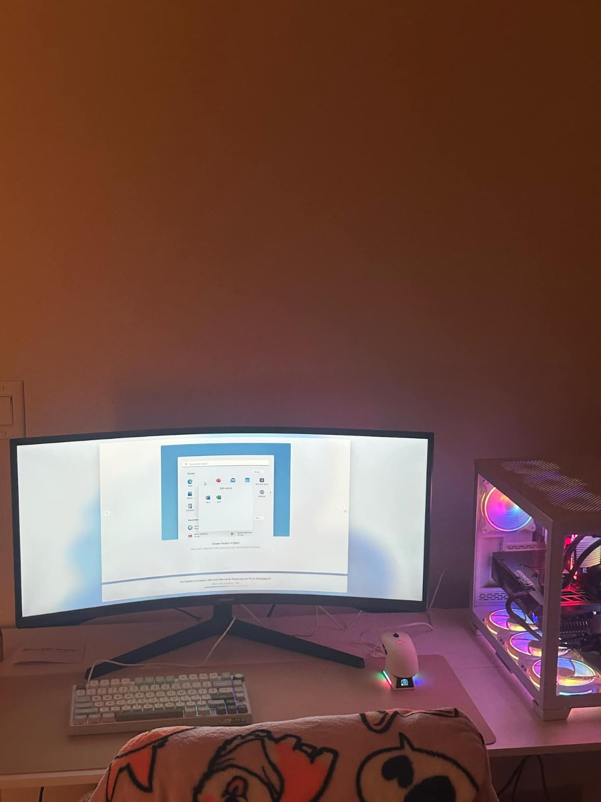 RK ROYAL KLUDGE R75 Mechanical Keyboard Wired with Volume Knob, 75% Keyboard Gasket Mounted, RGB Backlit, Creamy Keyboard with MDA Profile, PBT Keycaps, Hot Swappable Pre-lubed Tactile Switch customer photo 2