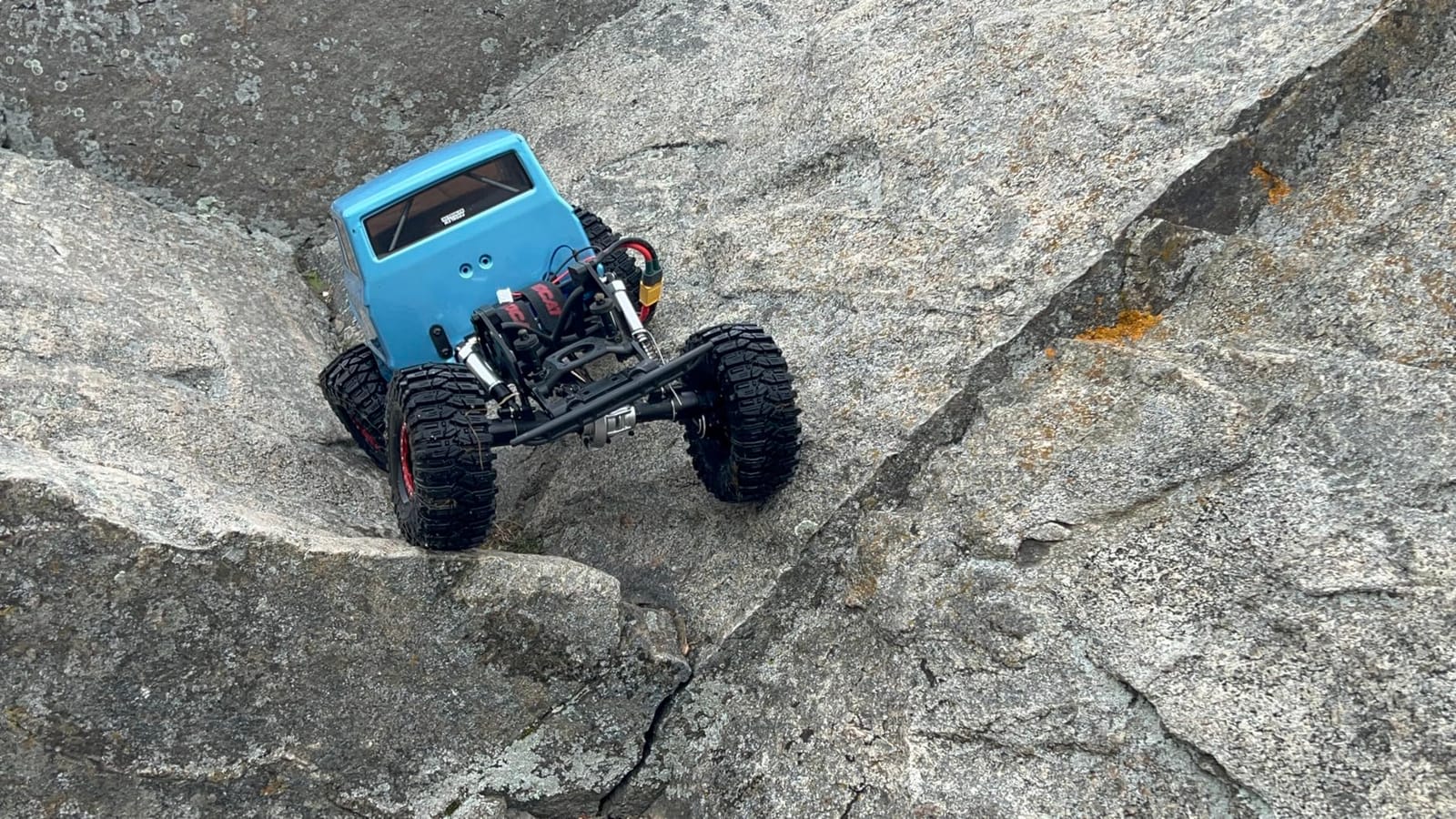 Redcat Ascent 1/10 Scale Rock Crawler - High-Torque 4WD RC Trail Truck with Portal Axles, Waterproof Electronics, LiPo Ready, RTR - Hobby-Grade Remote Control Rock Climber (Red) customer photo 1