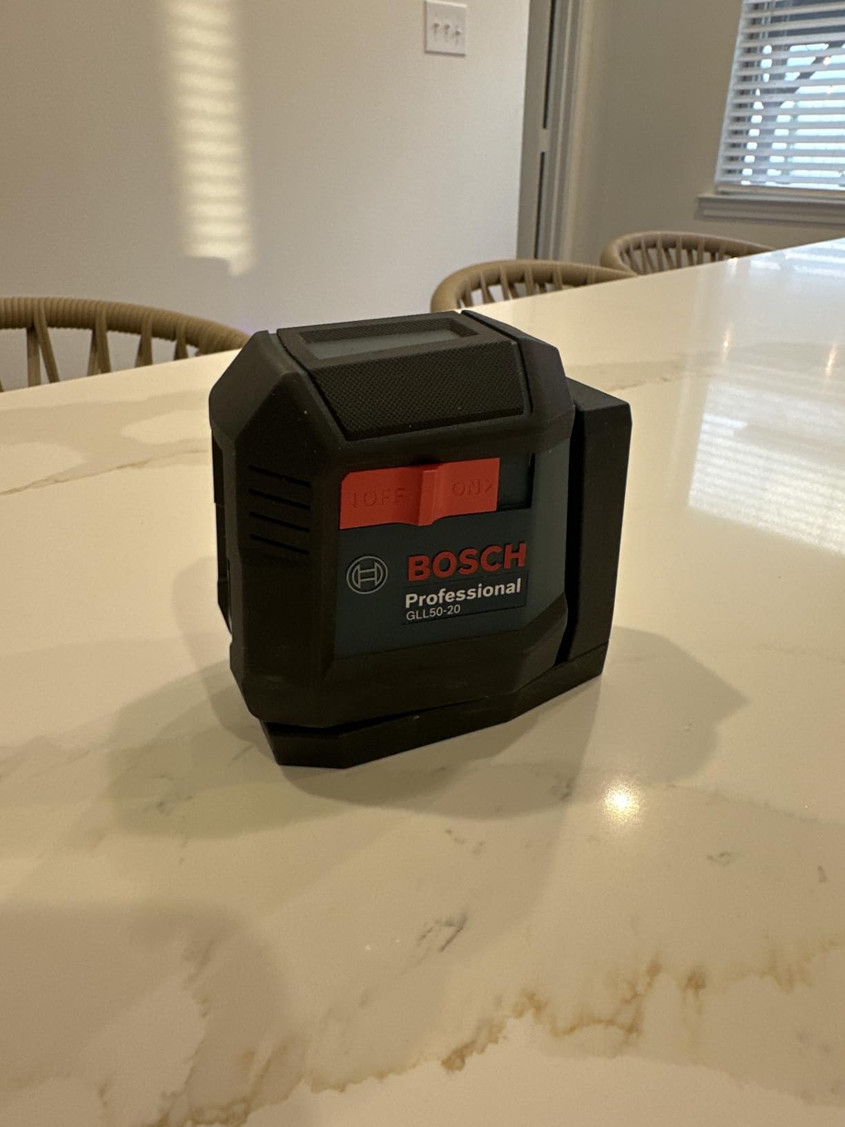 BOSCH GLL50-20 50 Ft Self-Leveling Cross-Line Laser, Includes Integrated Magnetic Mount & 2 AA Batteries customer photo 2