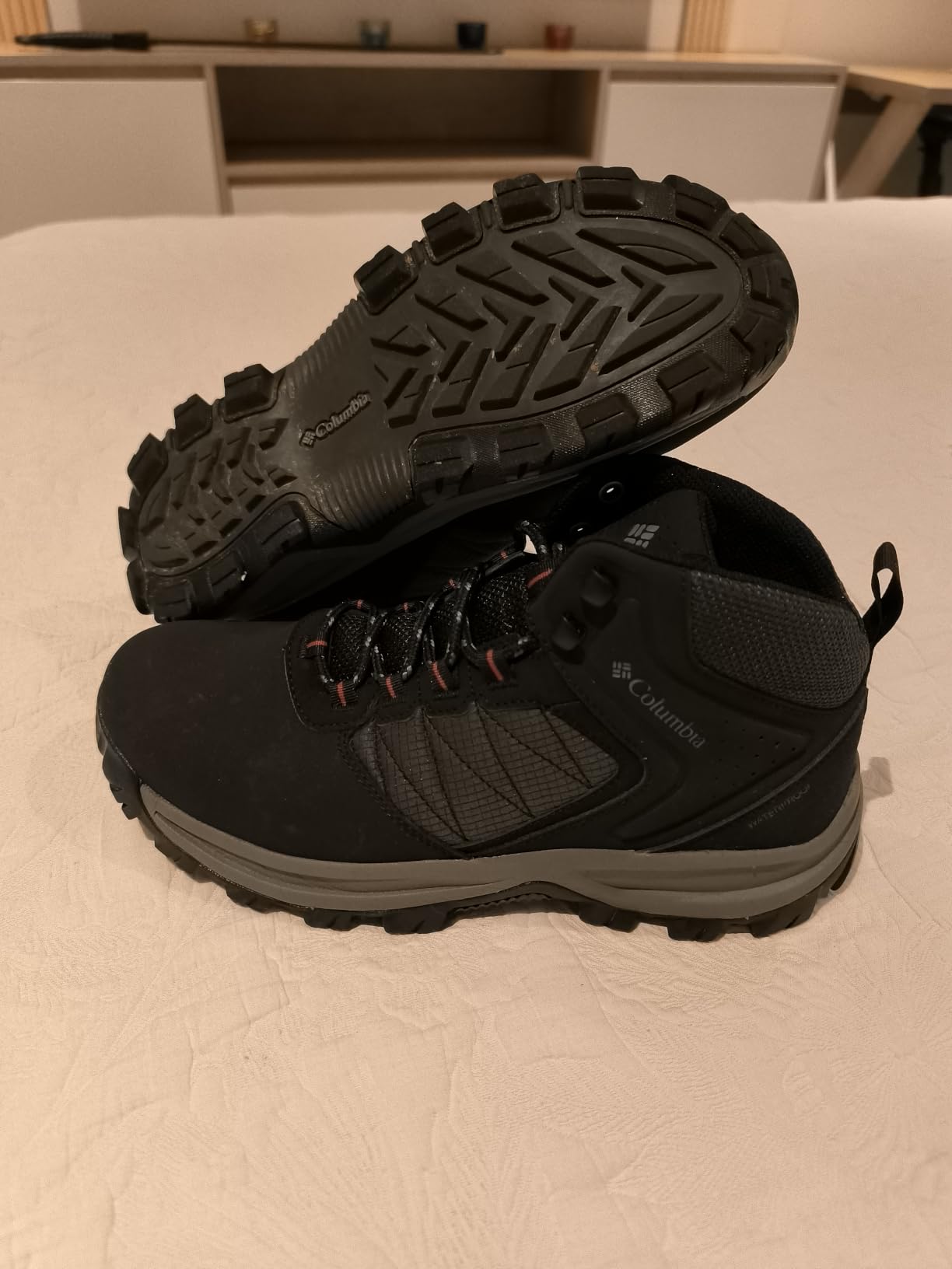Columbia Men's Transverse Waterproof Hiking Boot customer photo 2