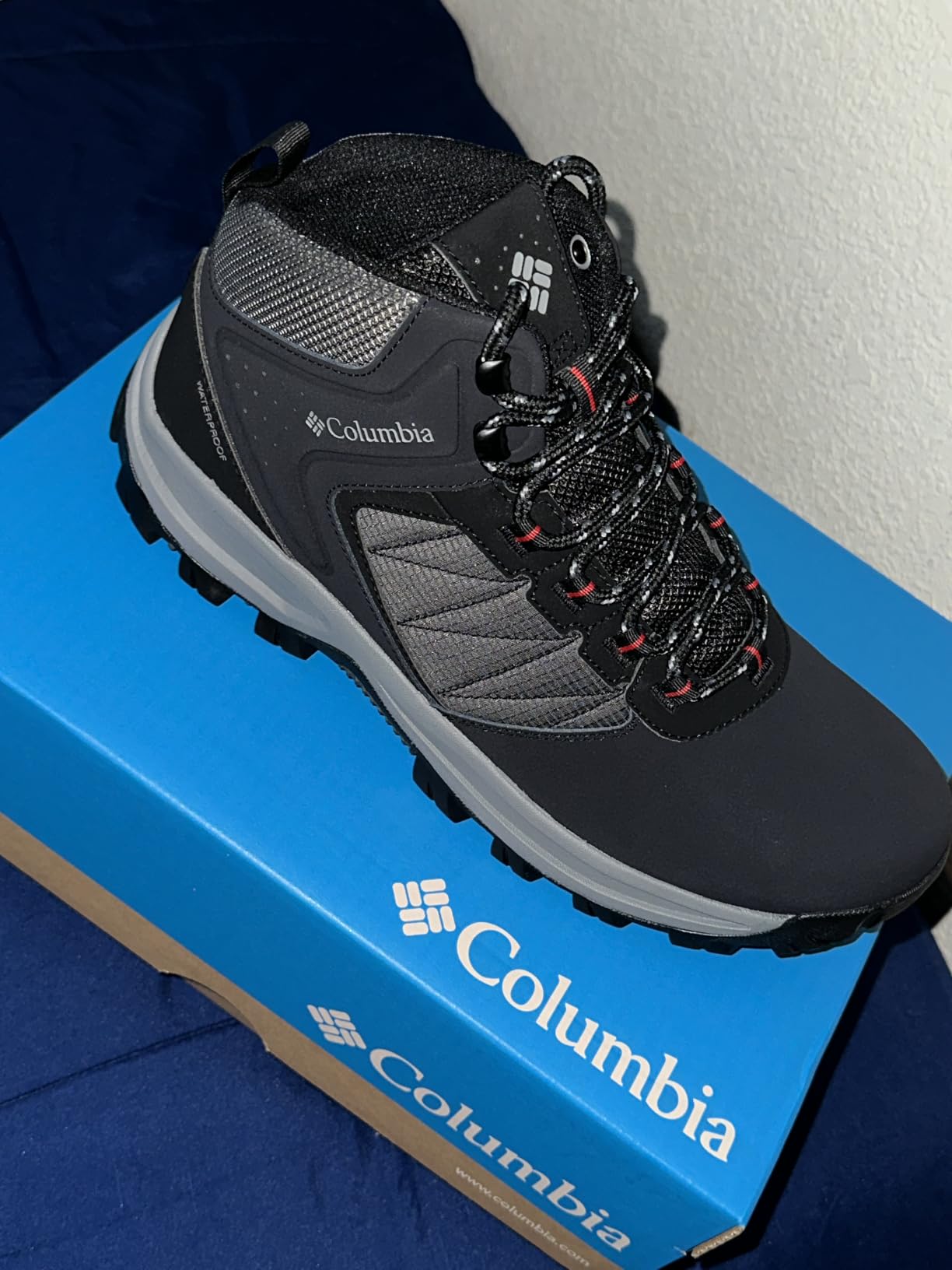 Columbia Men's Transverse Waterproof Hiking Boot customer photo 2