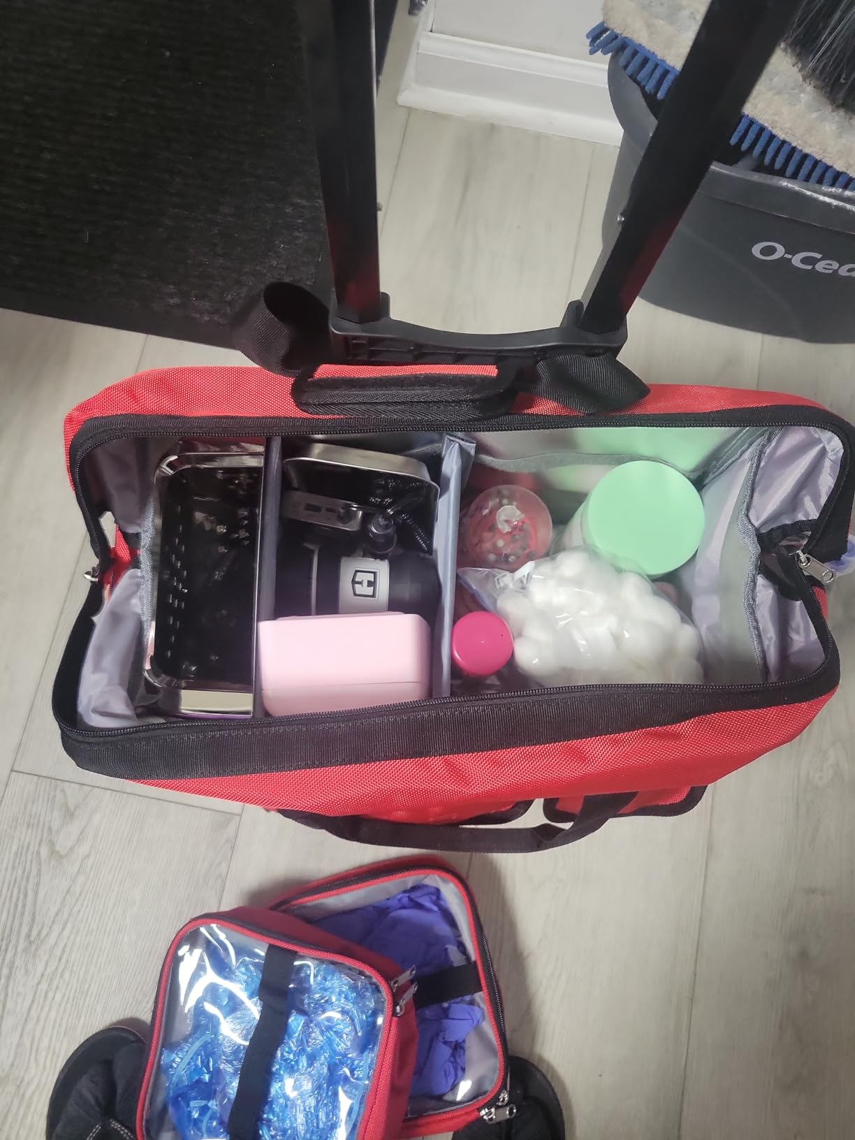Nurse Rolling Medical Duffle Bag Work Nursing School College Student Must Have Clinical Home Health Cna Nr Gifts Carry On Bag with Wheels Doctor Emt Ems Healthcare Equipment Homecare Physician (Black) customer photo 2