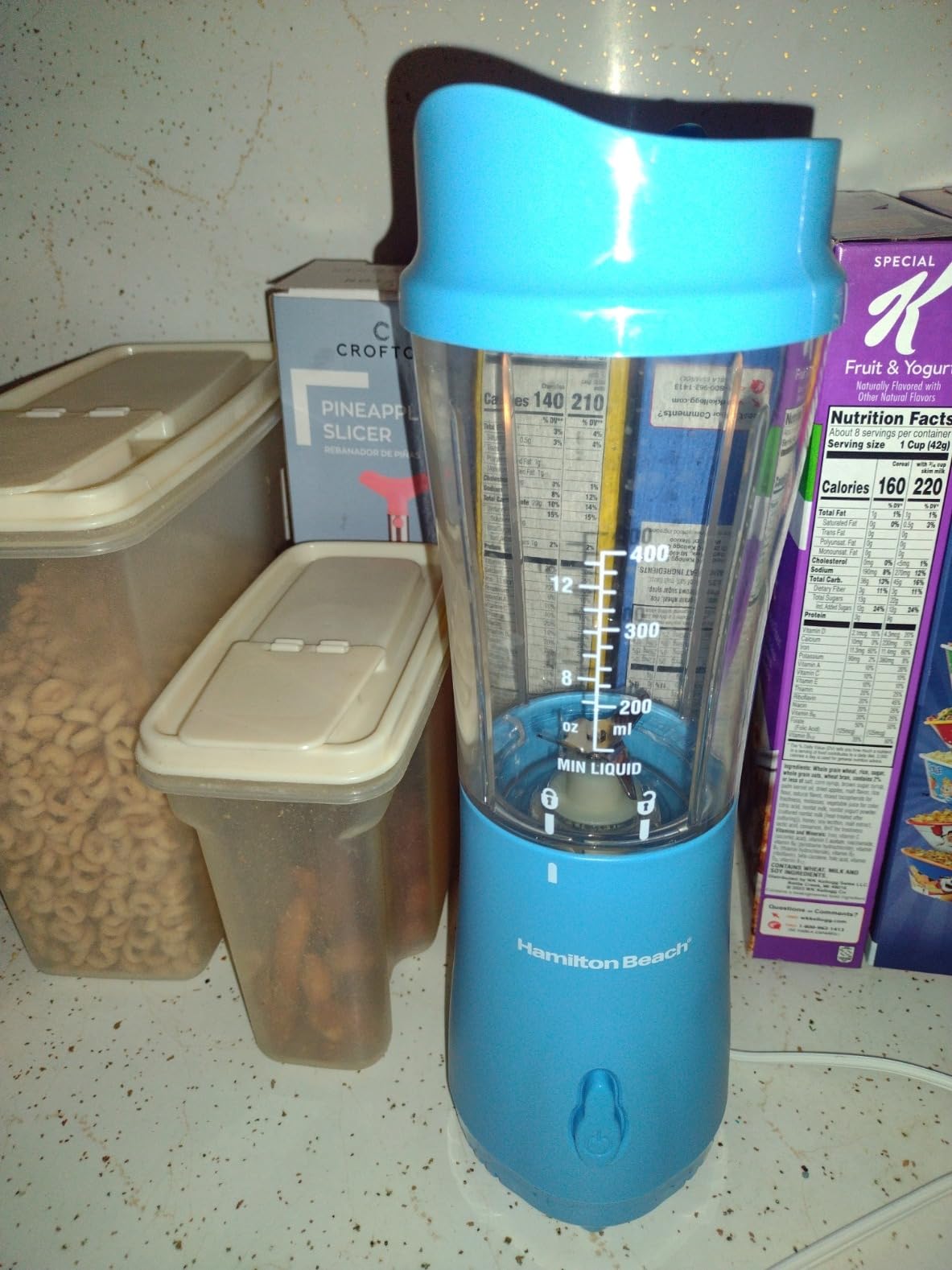 Hamilton Beach Portable Blender for Smoothies With 14 oz. Travel Jar, BPA Free Jar & Lid, Durable Stainless Steel Blades, 300 Watts Peak Power, Personal Smoothie Blender, Blue, 51172G customer photo 2