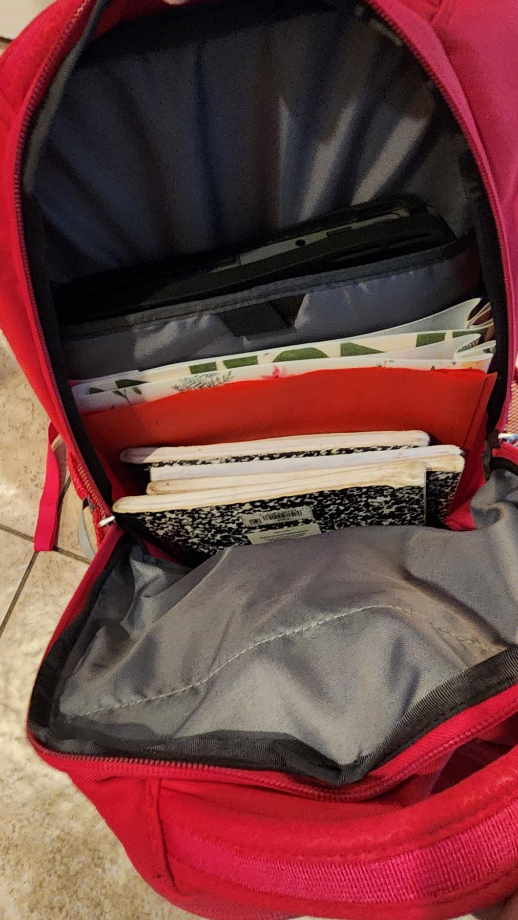 The North Face Women's Jester Everyday Backpack | Commuter Travel Bag, Laptop Sleeve, Water-Repellent customer photo 2