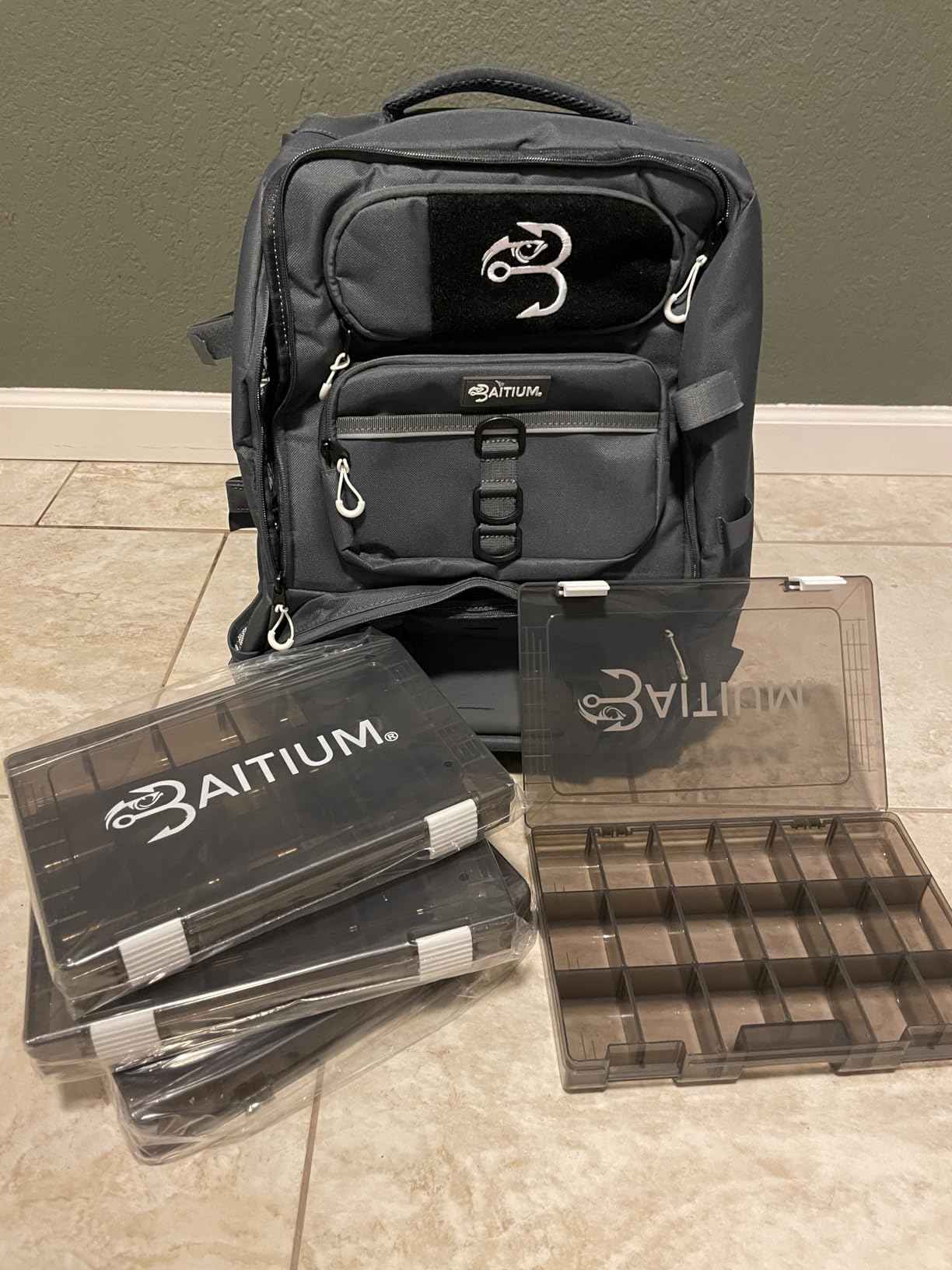 Baitium Fishing Backpack, Tackle Bag With Rod Holders, 40L Capacity With Cooler, Rain Cover, Insulated Pocket, 4 Tackle Trays Included- (Green) customer photo 1